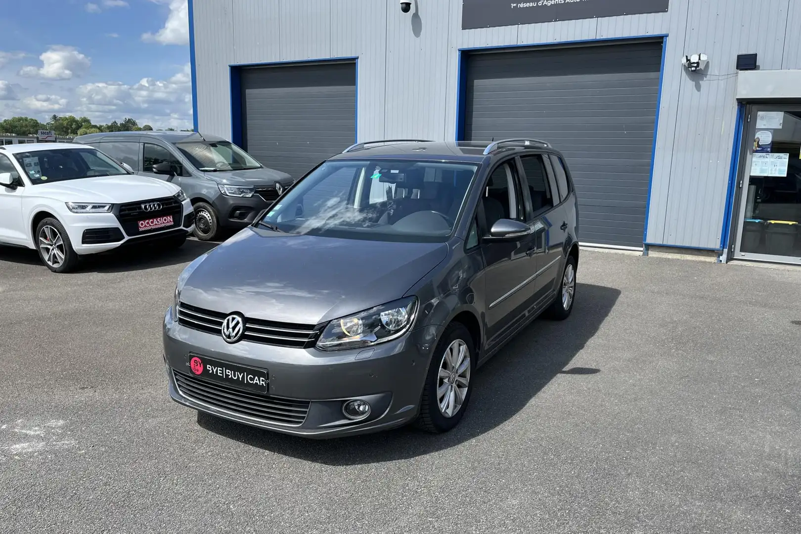 Volkswagen Touran 1.4TSI - 140 Carat 7 PLACES GARANTIE 12 MOIS Gris - 1