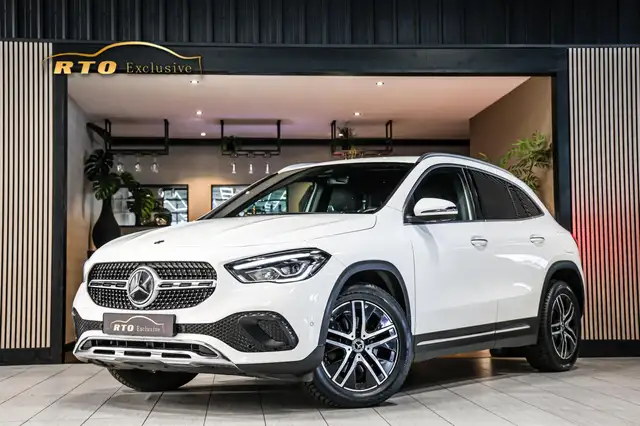 Mercedes-Benz GLA 200