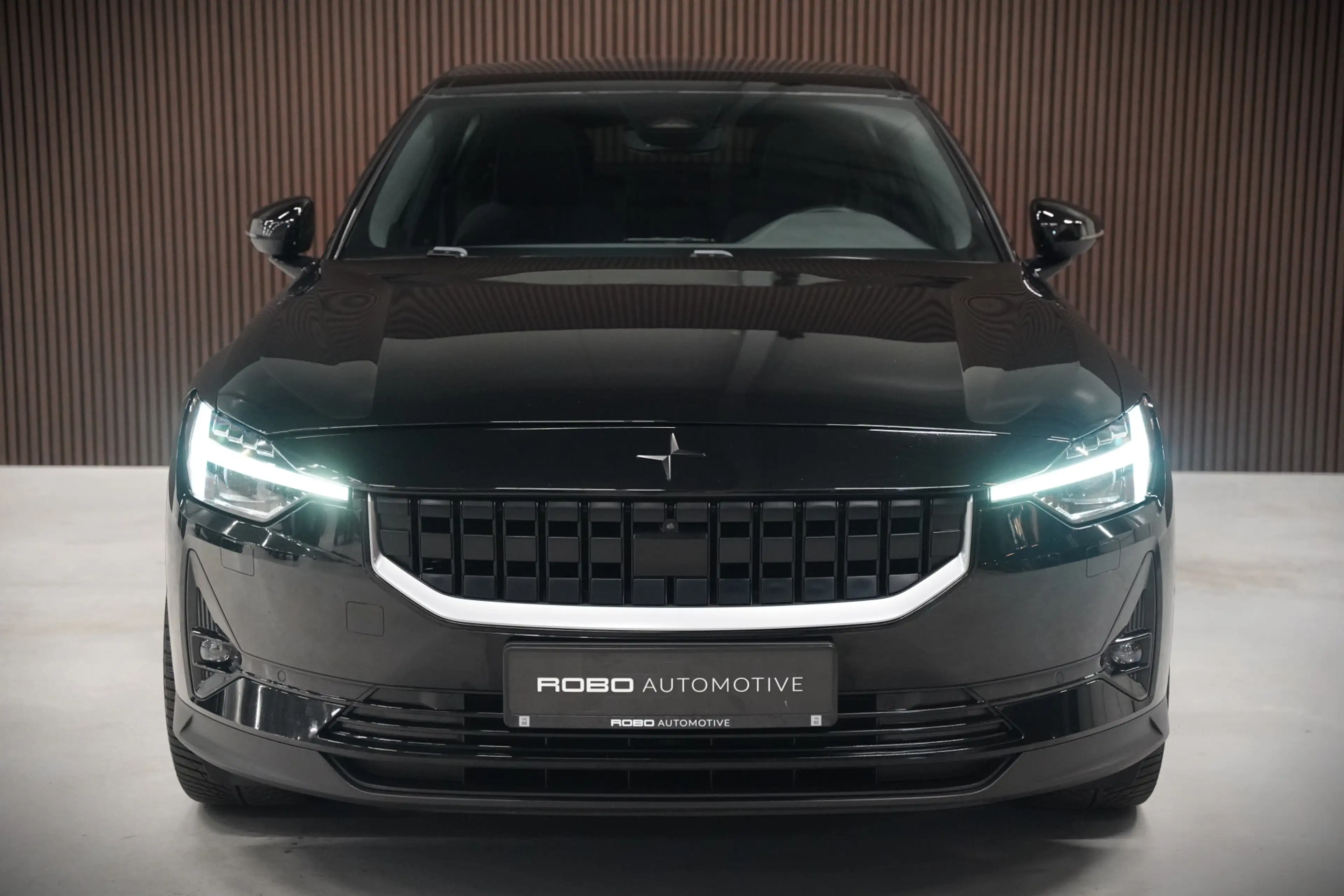 Polestar 2 Long Range Dual Motor Launch Edition 78kWh | Panor — photo 10