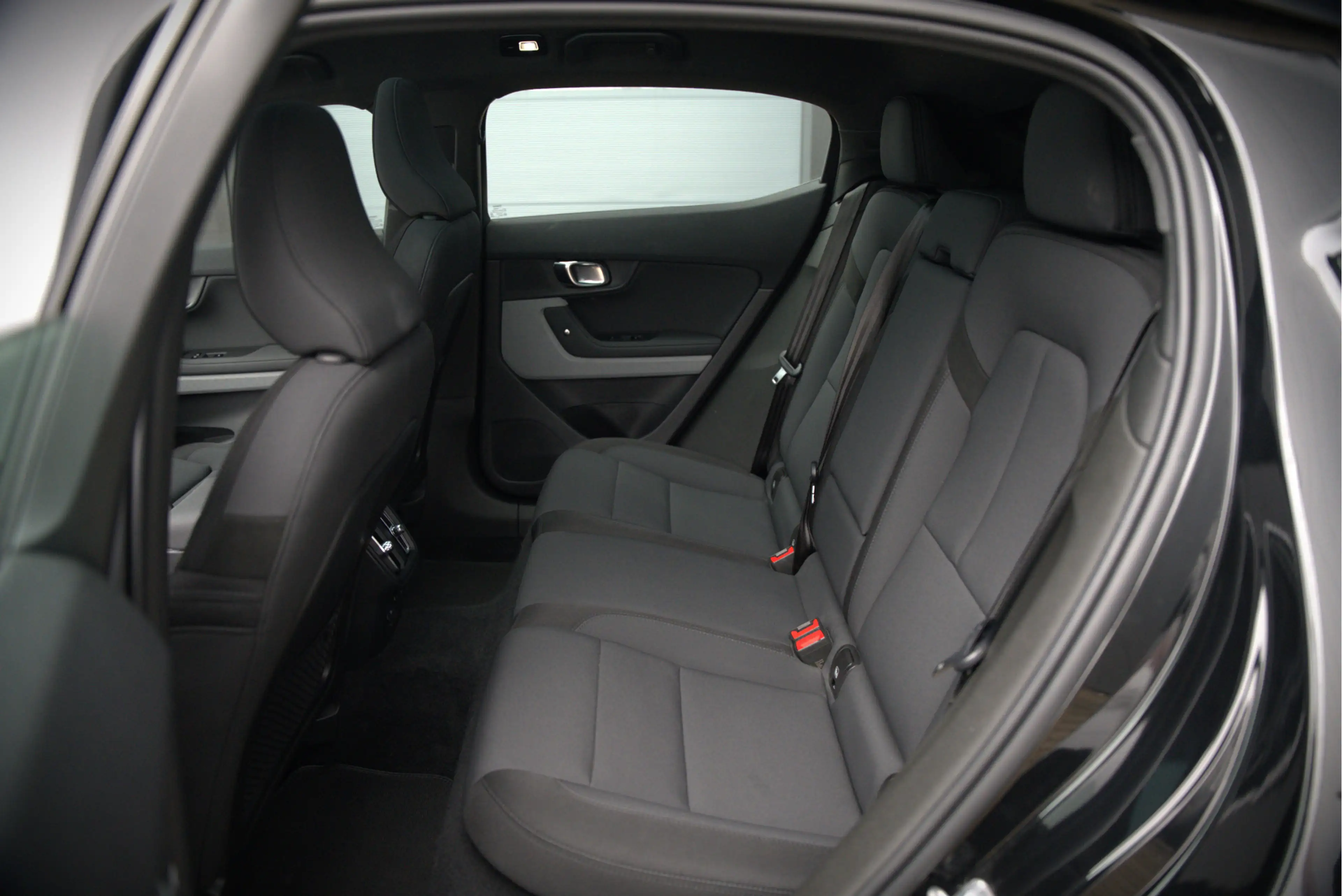 Polestar 2 Long Range Dual Motor Launch Edition 78kWh | Panor — photo 45