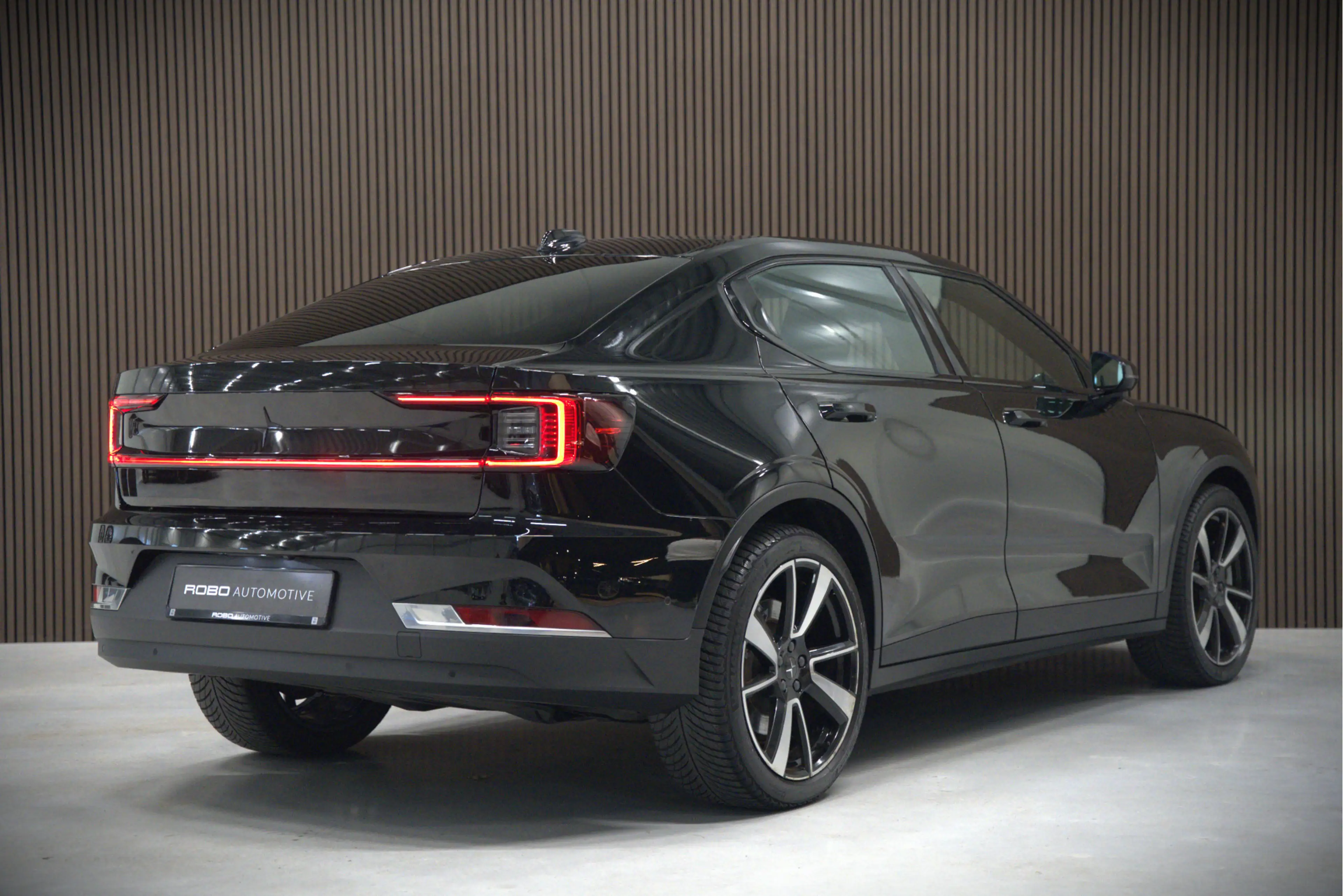 Polestar 2 Long Range Dual Motor Launch Edition 78kWh | Panor — photo 2