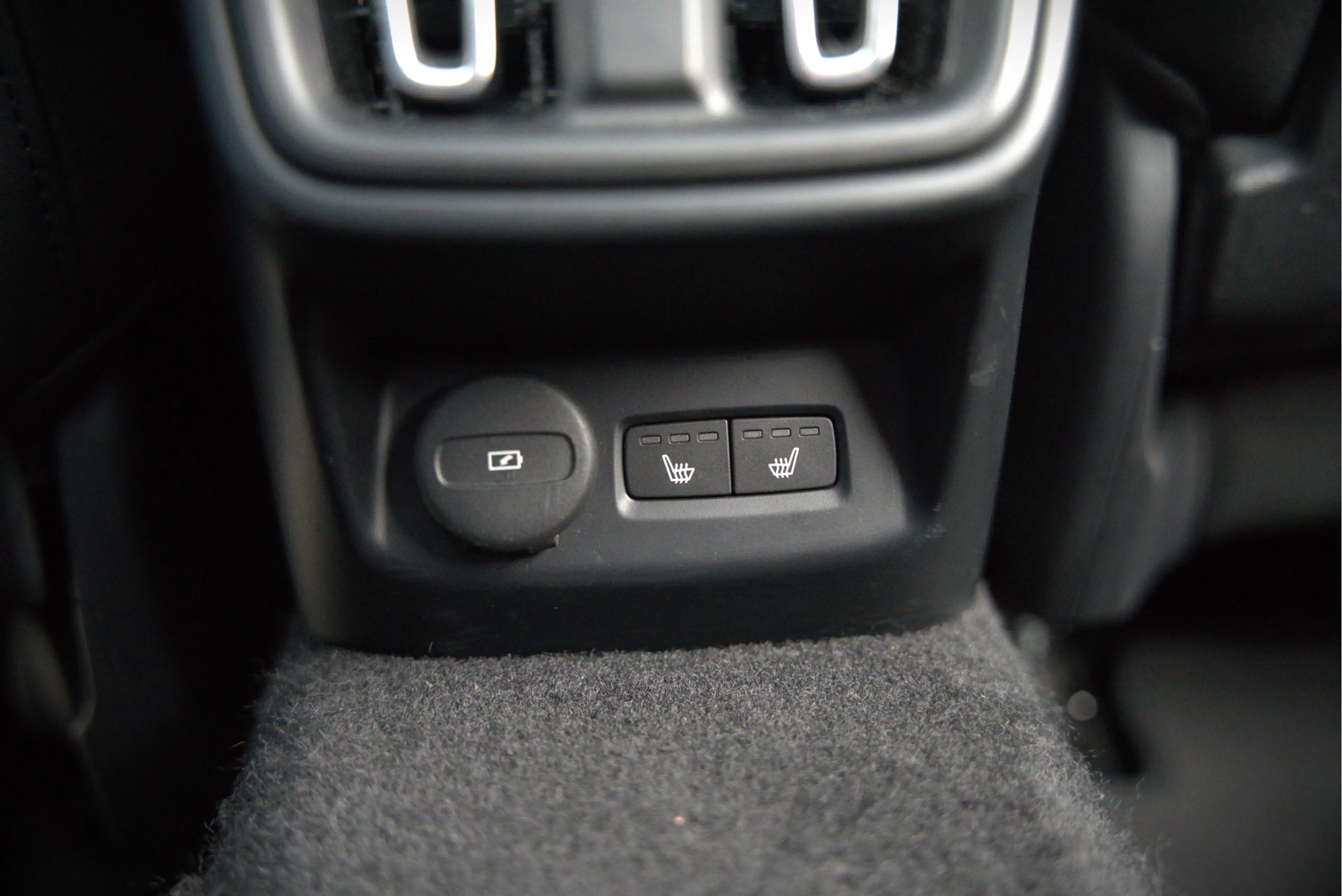Polestar 2 Long Range Dual Motor Launch Edition 78kWh | Panor — photo 46