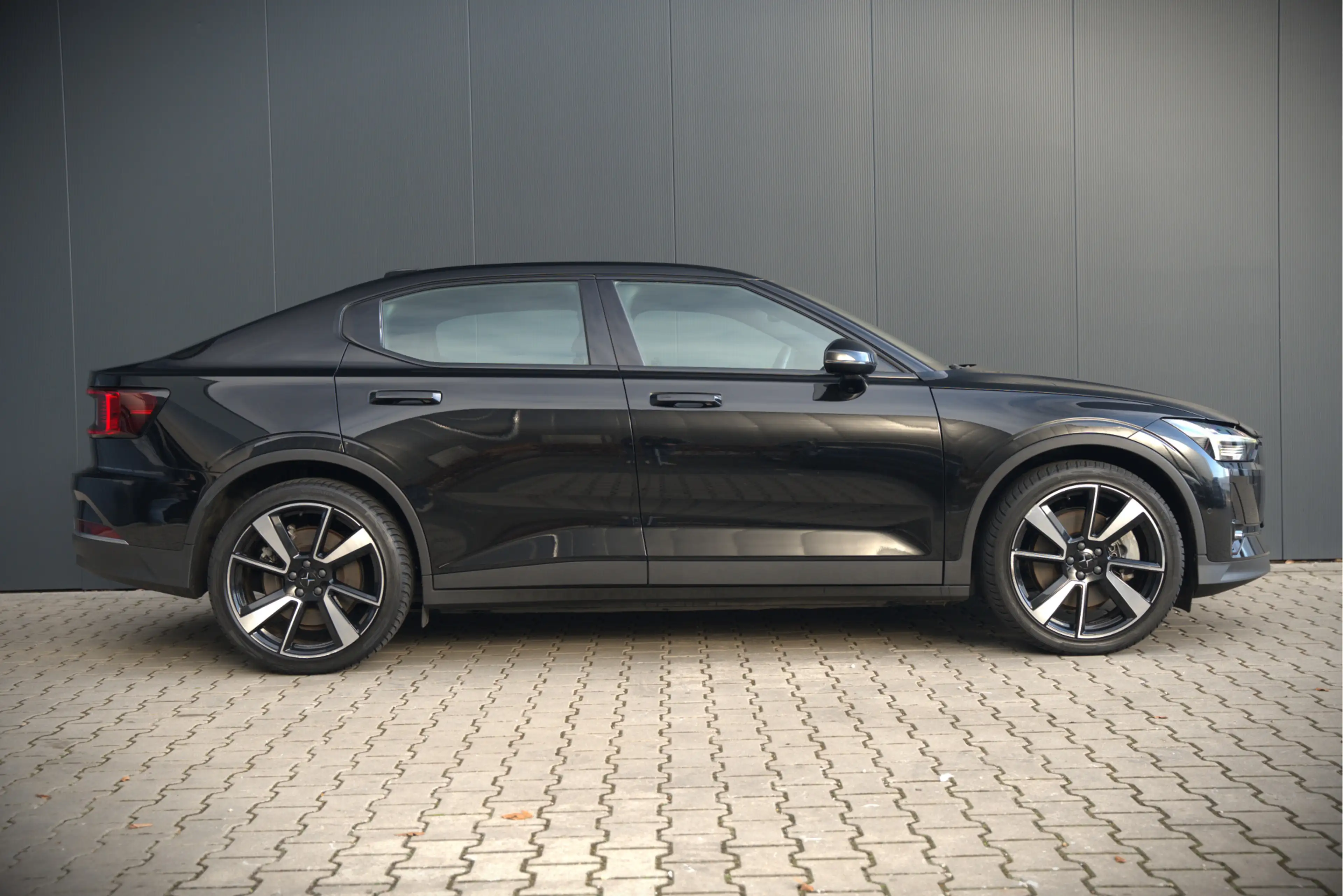 Polestar 2 Long Range Dual Motor Launch Edition 78kWh | Panor — photo 8