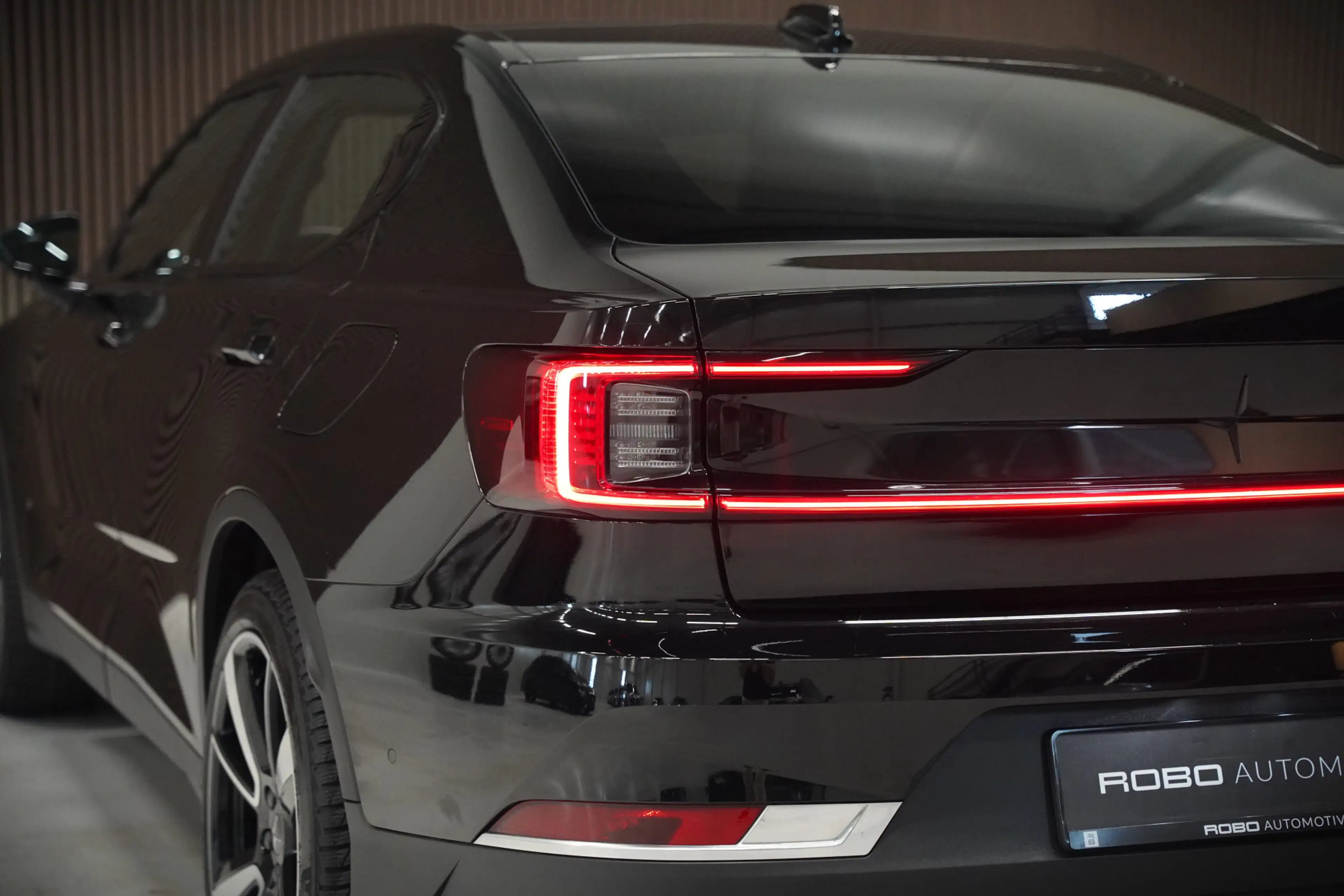 Polestar 2 Long Range Dual Motor Launch Edition 78kWh | Panor — photo 18