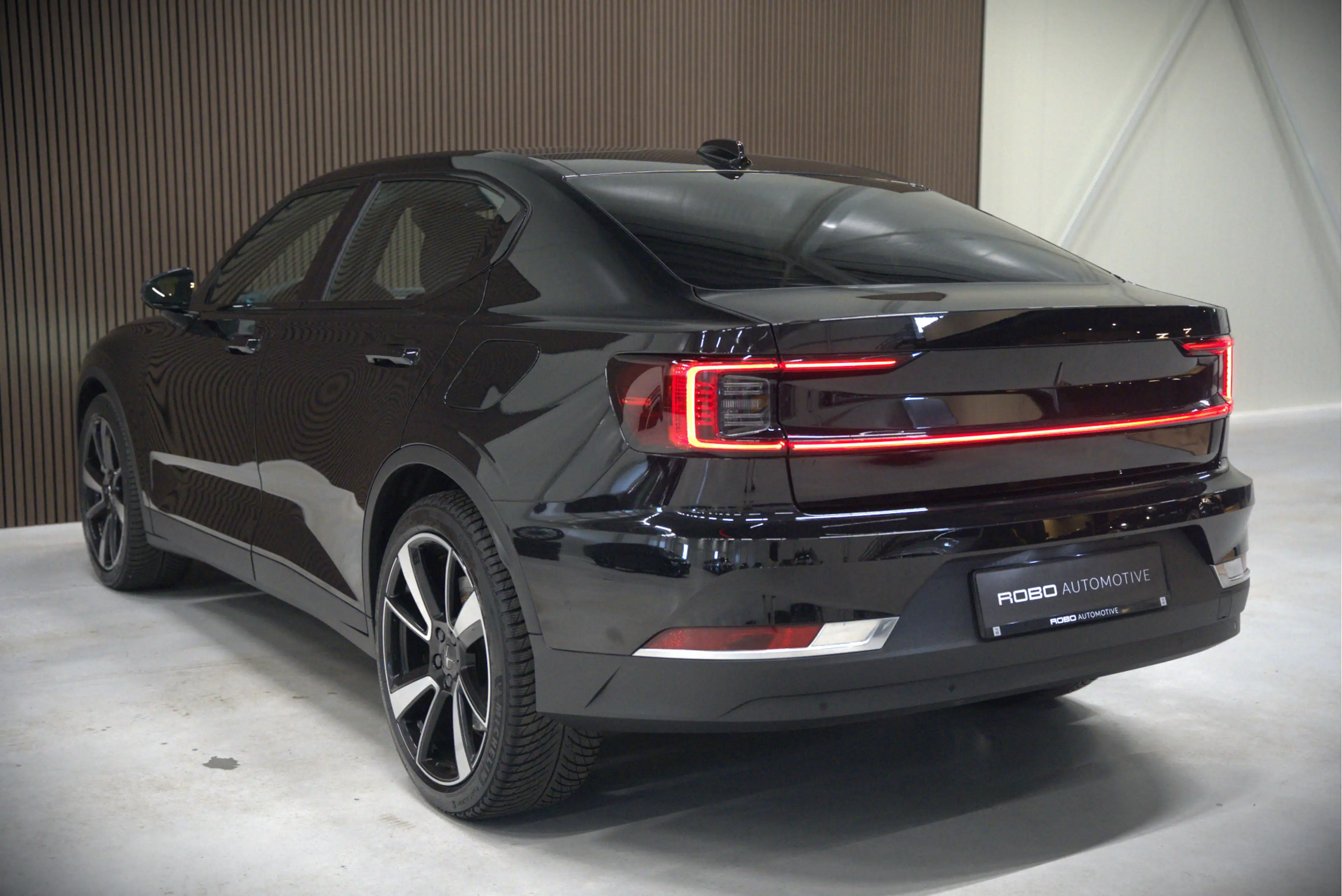 Polestar 2 Long Range Dual Motor Launch Edition 78kWh | Panor — photo 19