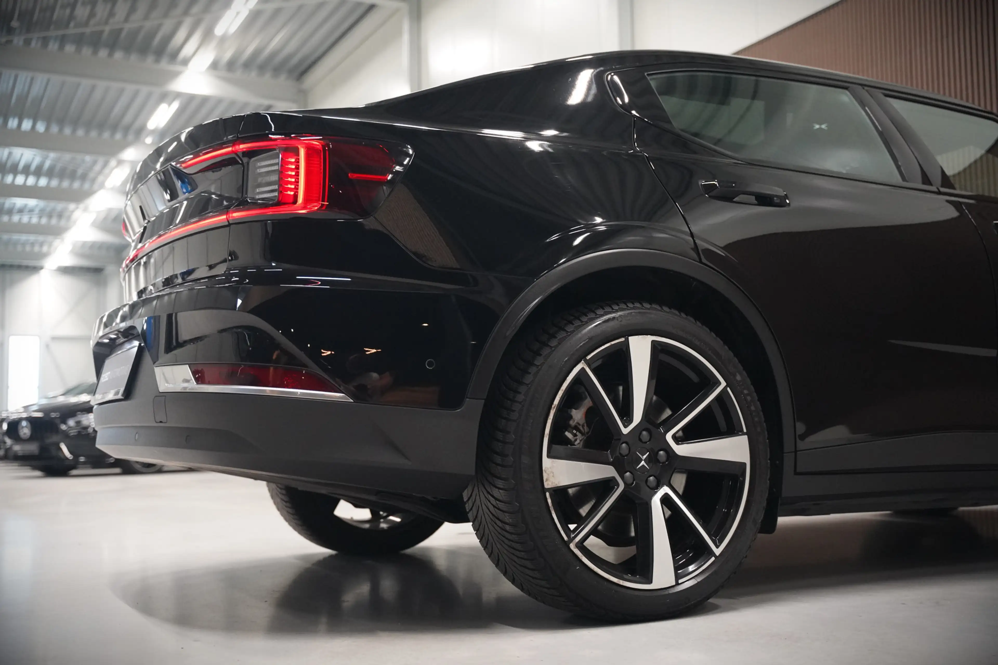 Polestar 2 Long Range Dual Motor Launch Edition 78kWh | Panor — photo 20