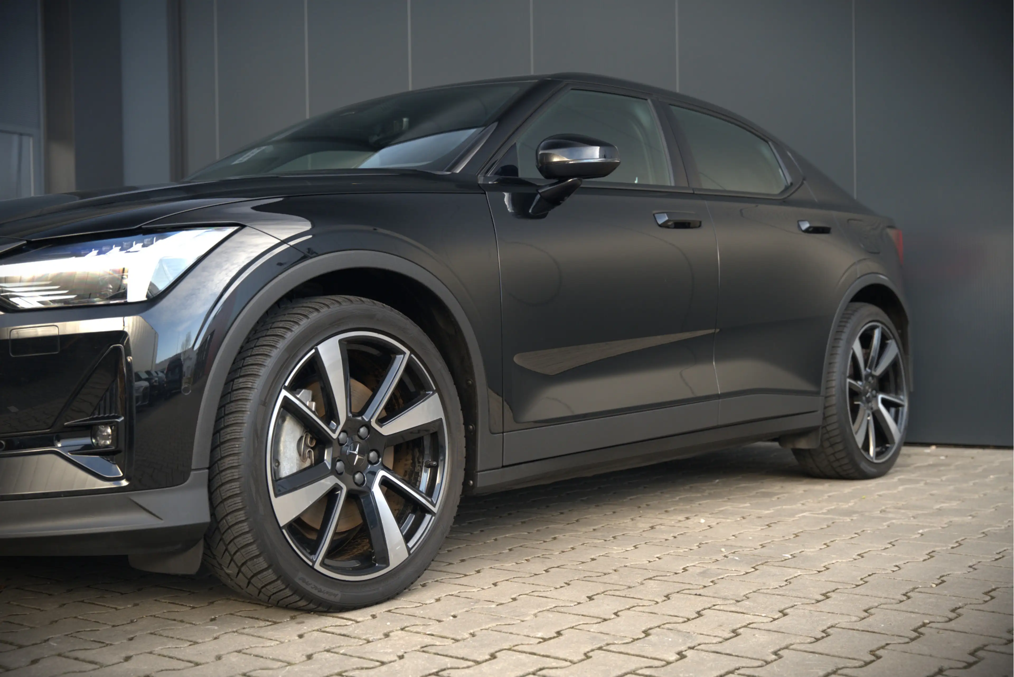 Polestar 2 Long Range Dual Motor Launch Edition 78kWh | Panor — photo 15