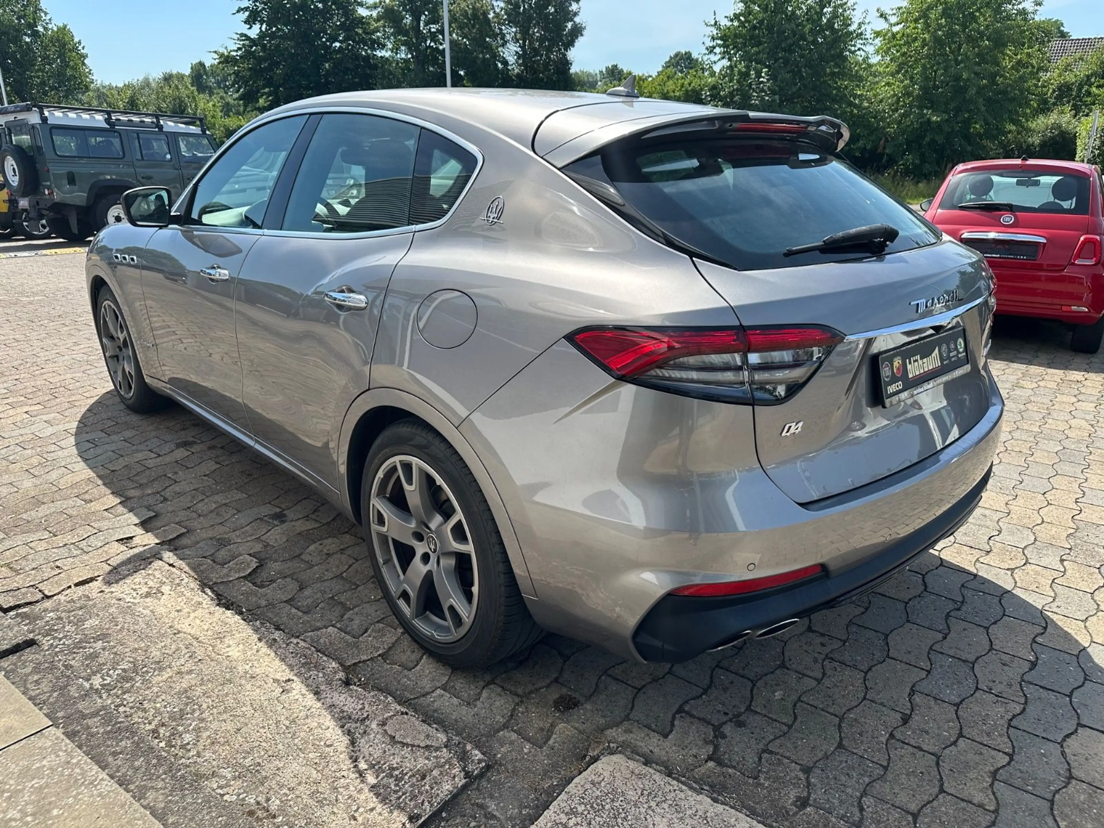 Maserati Levante Q4 GranSport — photo 4