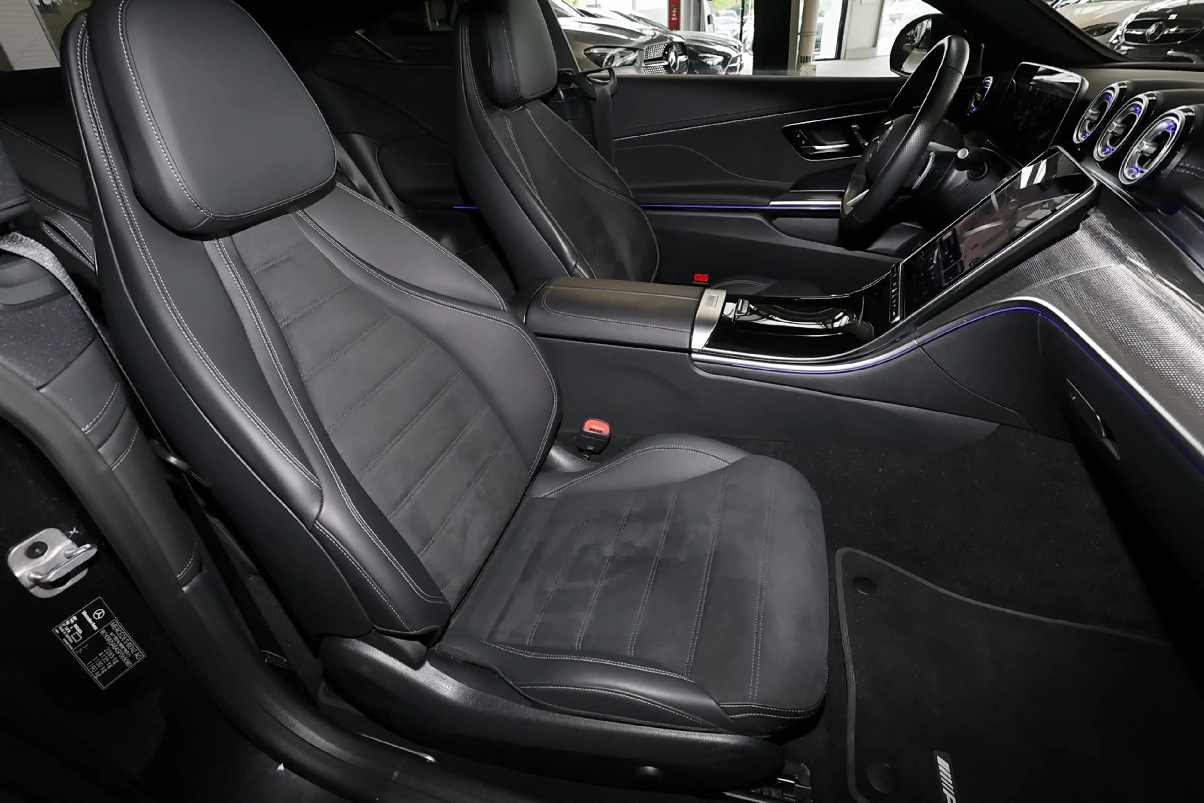 Mercedes-Benz CLE 200 Coupé AMG PANO+AHK+NIGHT+19"+MEMORY — photo 5