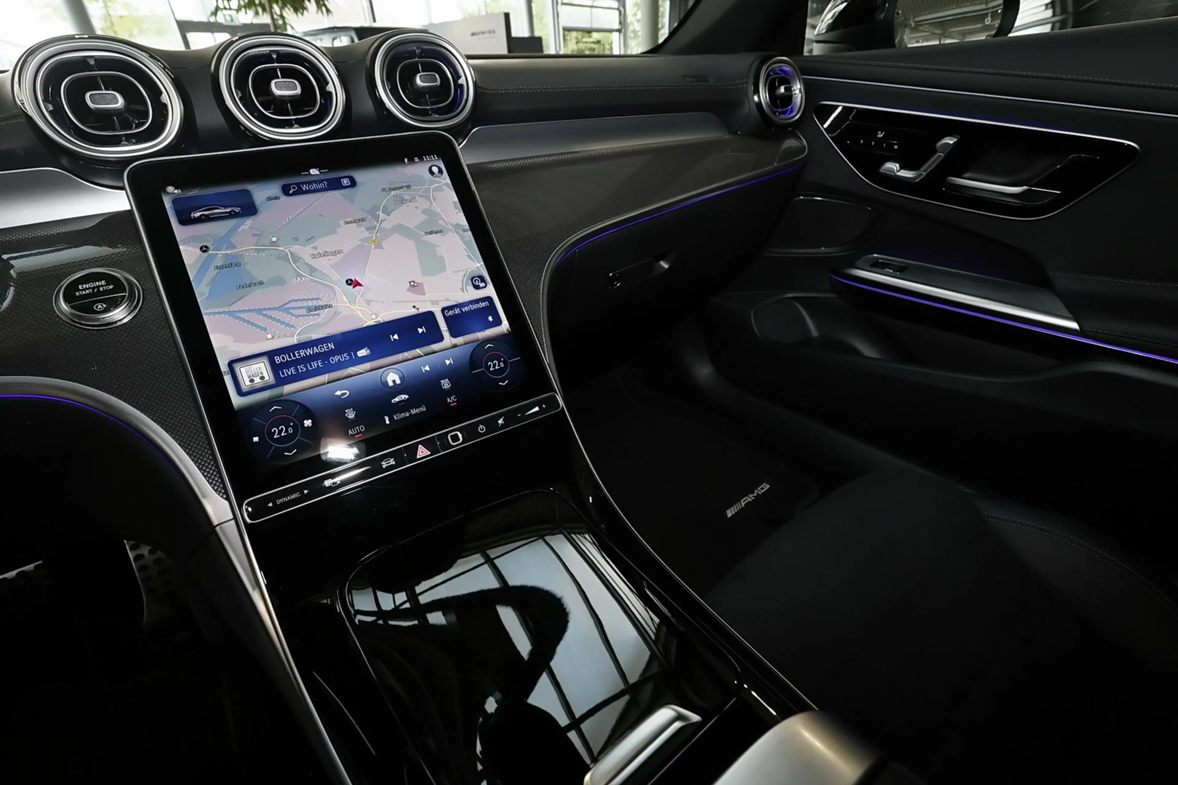 Mercedes-Benz CLE 200 Coupé AMG PANO+AHK+NIGHT+19"+MEMORY — photo 11