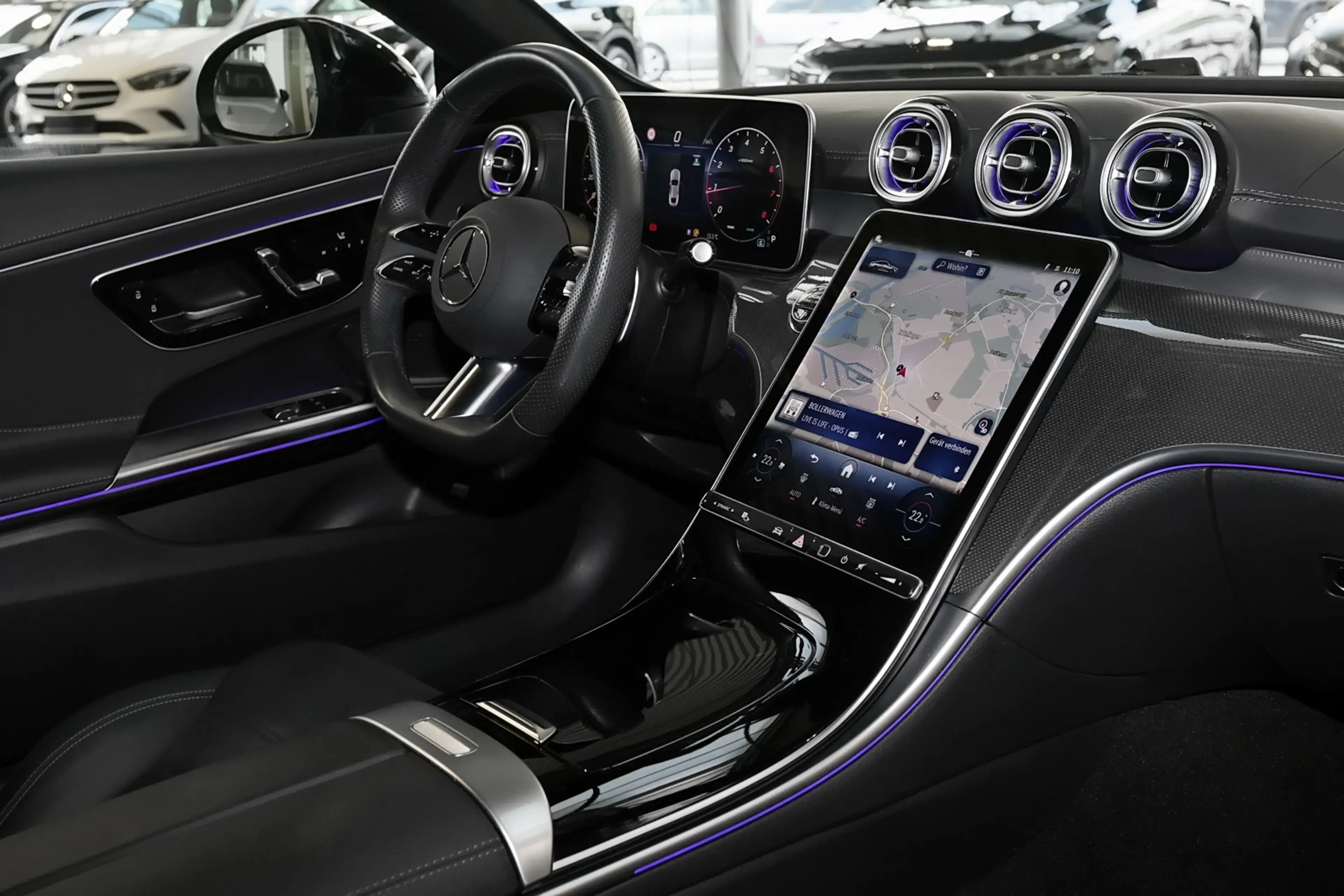 Mercedes-Benz CLE 200 Coupé AMG PANO+AHK+NIGHT+19"+MEMORY — photo 6
