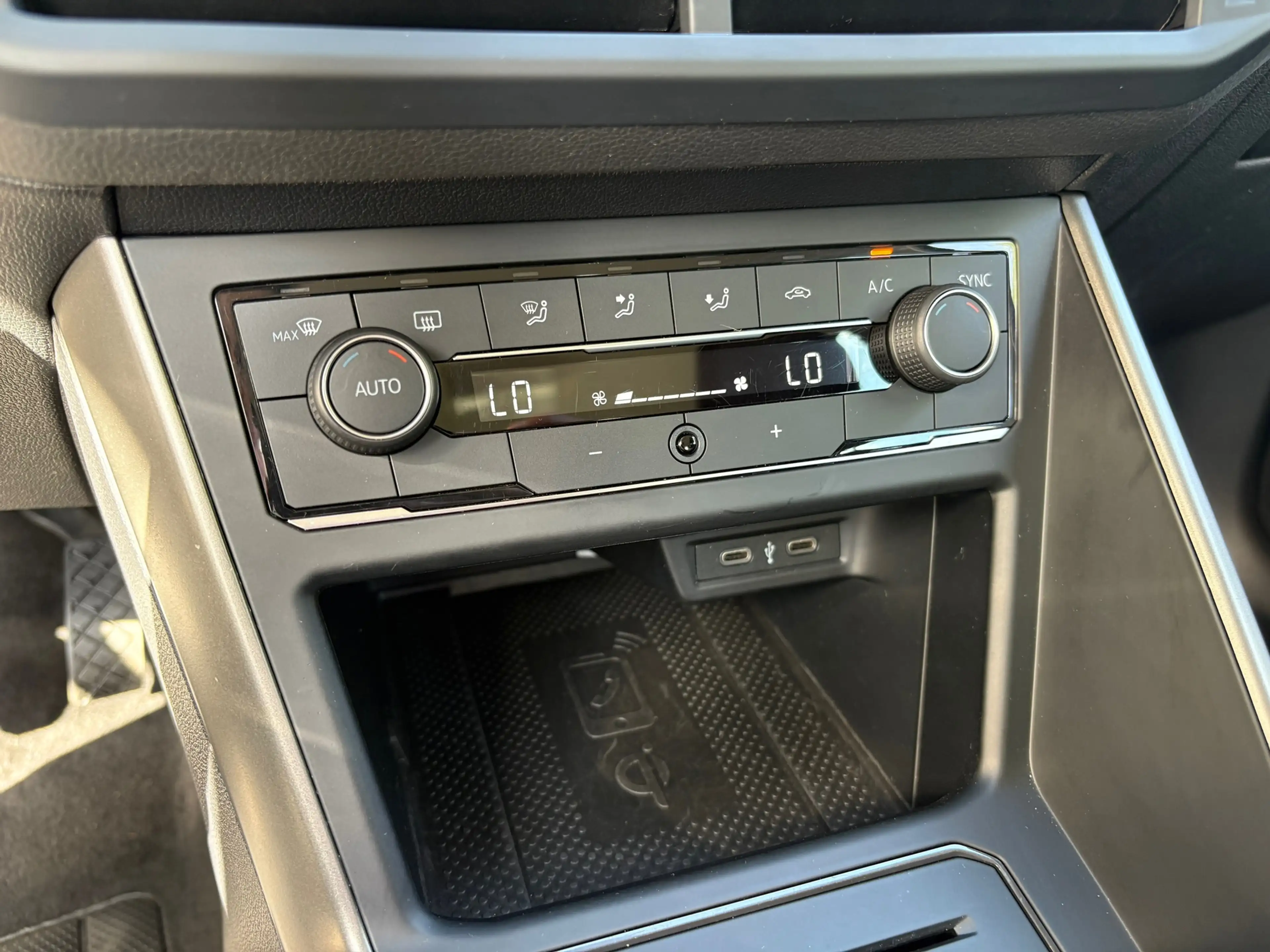 Volkswagen Polo 1.0 TSI Comfortline CARPLAY/ NAVI/ PARKEERSENSOREN — photo 14