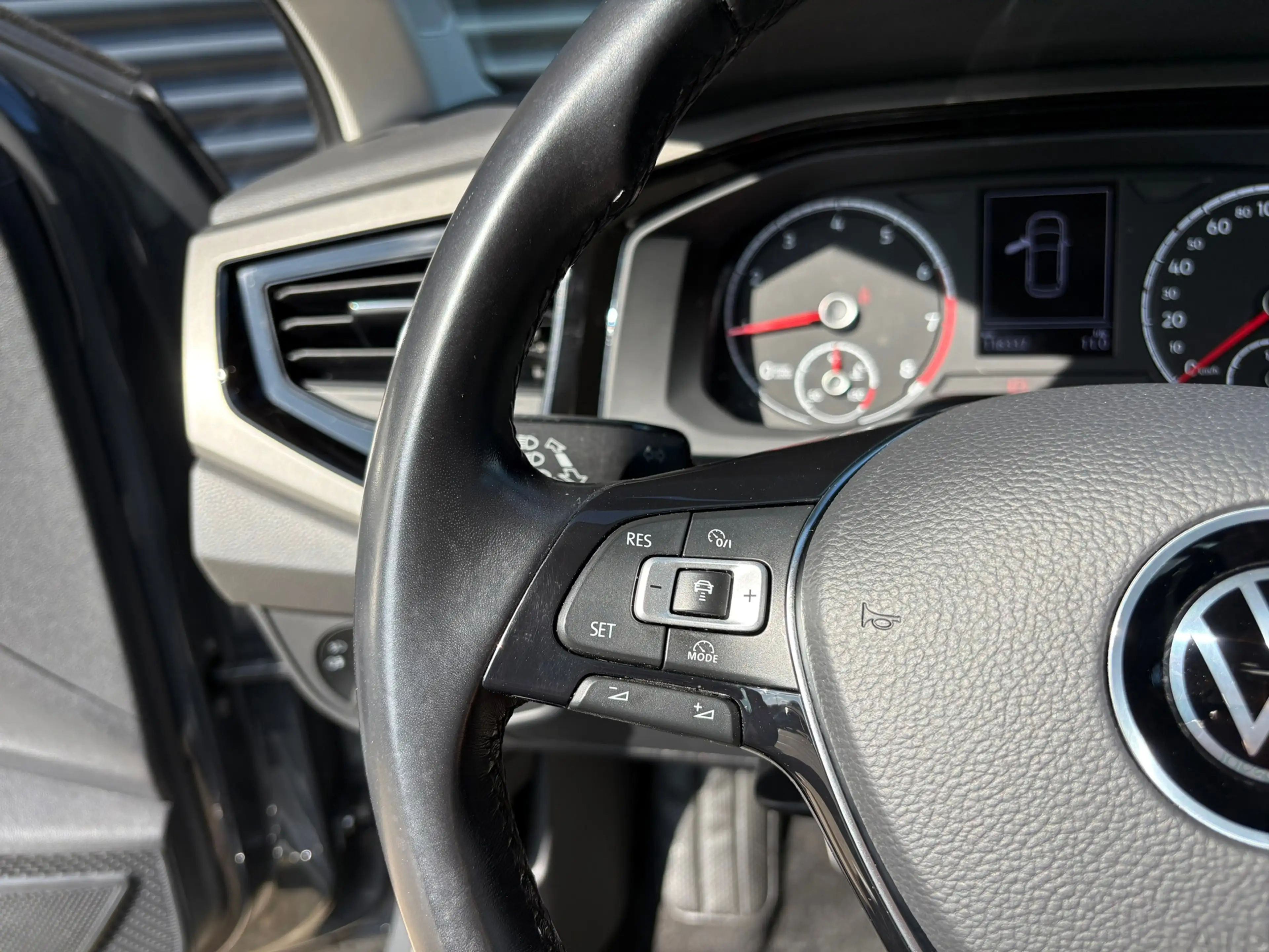 Volkswagen Polo 1.0 TSI Comfortline CARPLAY/ NAVI/ PARKEERSENSOREN — photo 11