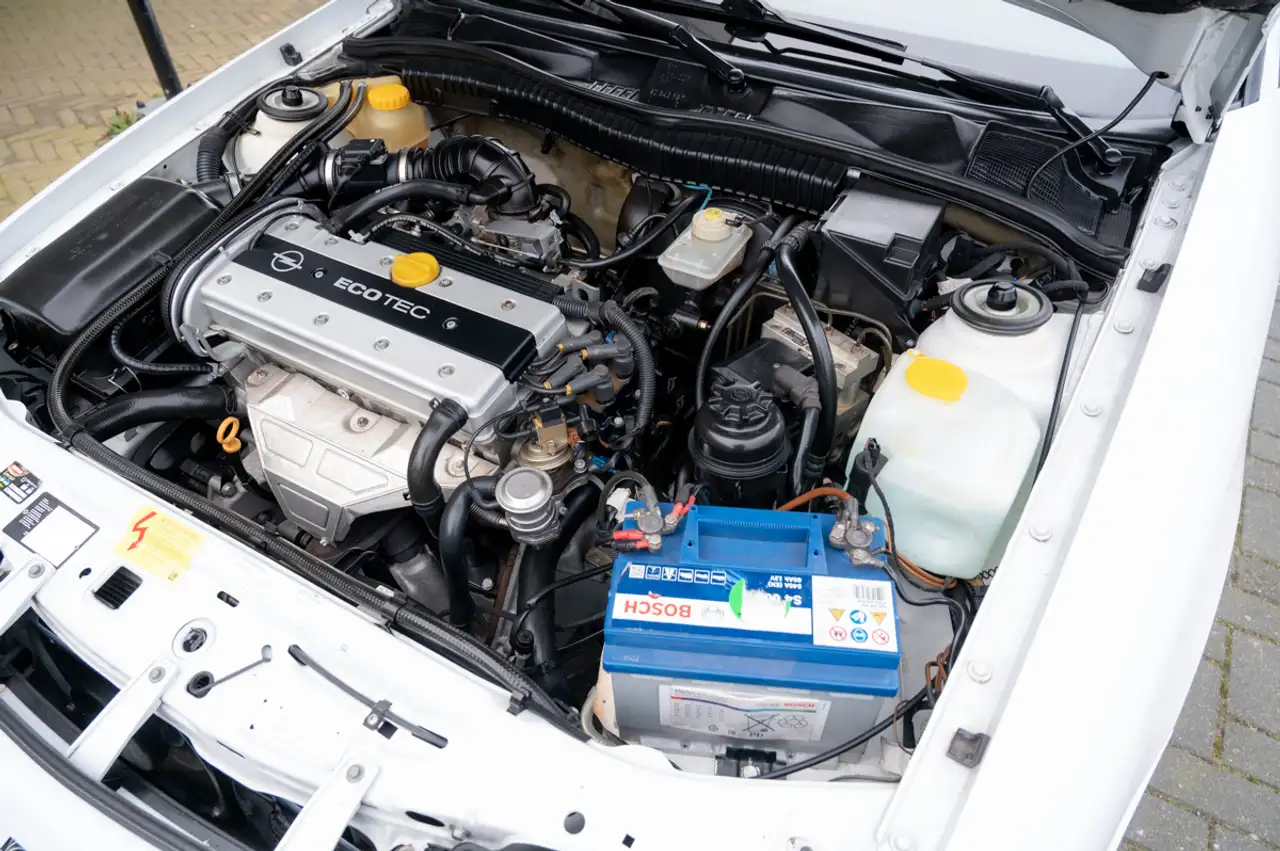 Opel Calibra 2.0i 16V, foto 9