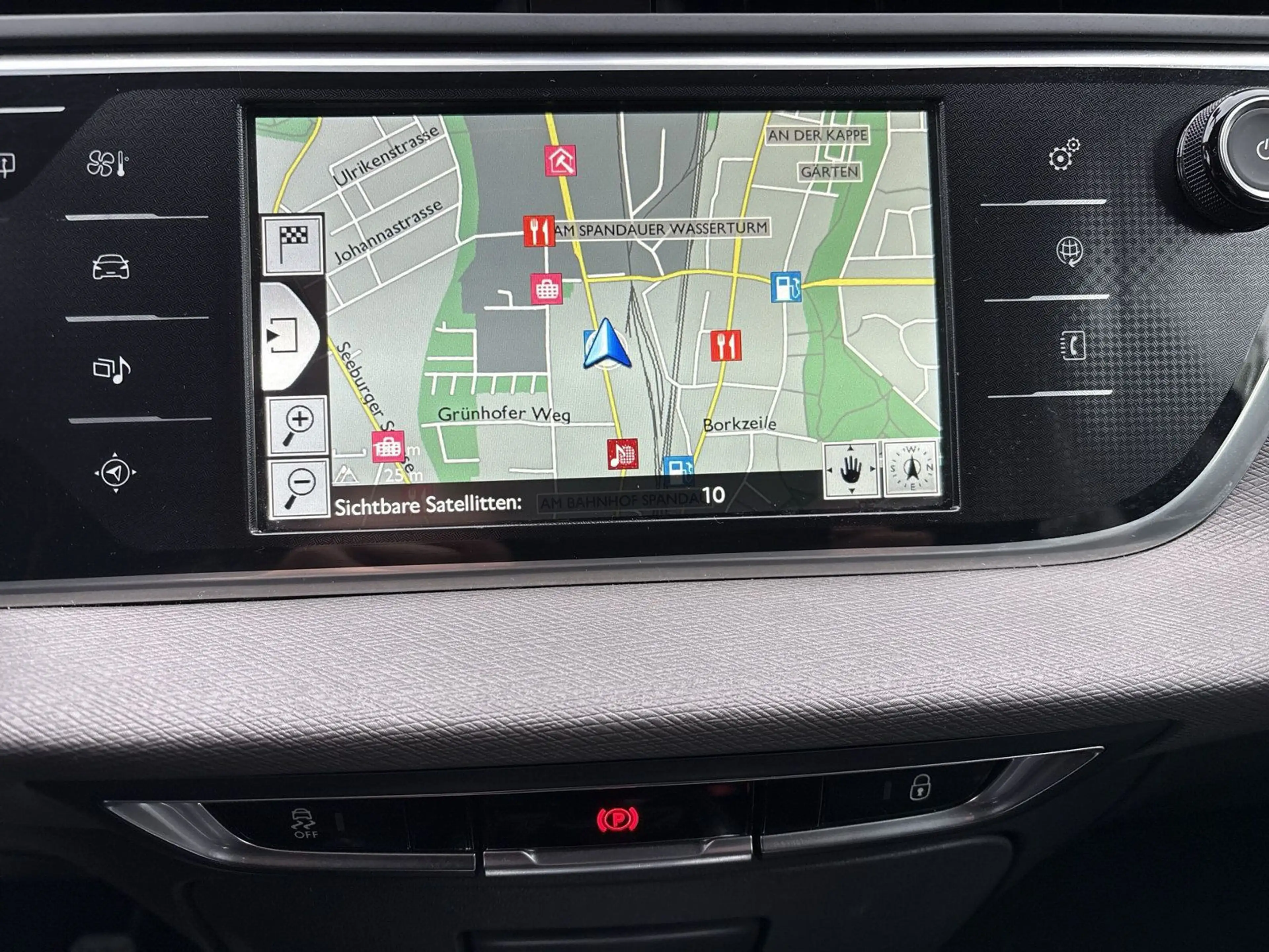 Citroen C4 Picasso C4 PICASSO +SHZ+NAVI+KAMERA+PDC+TOTWINKEL+SPUR++ — photo 15