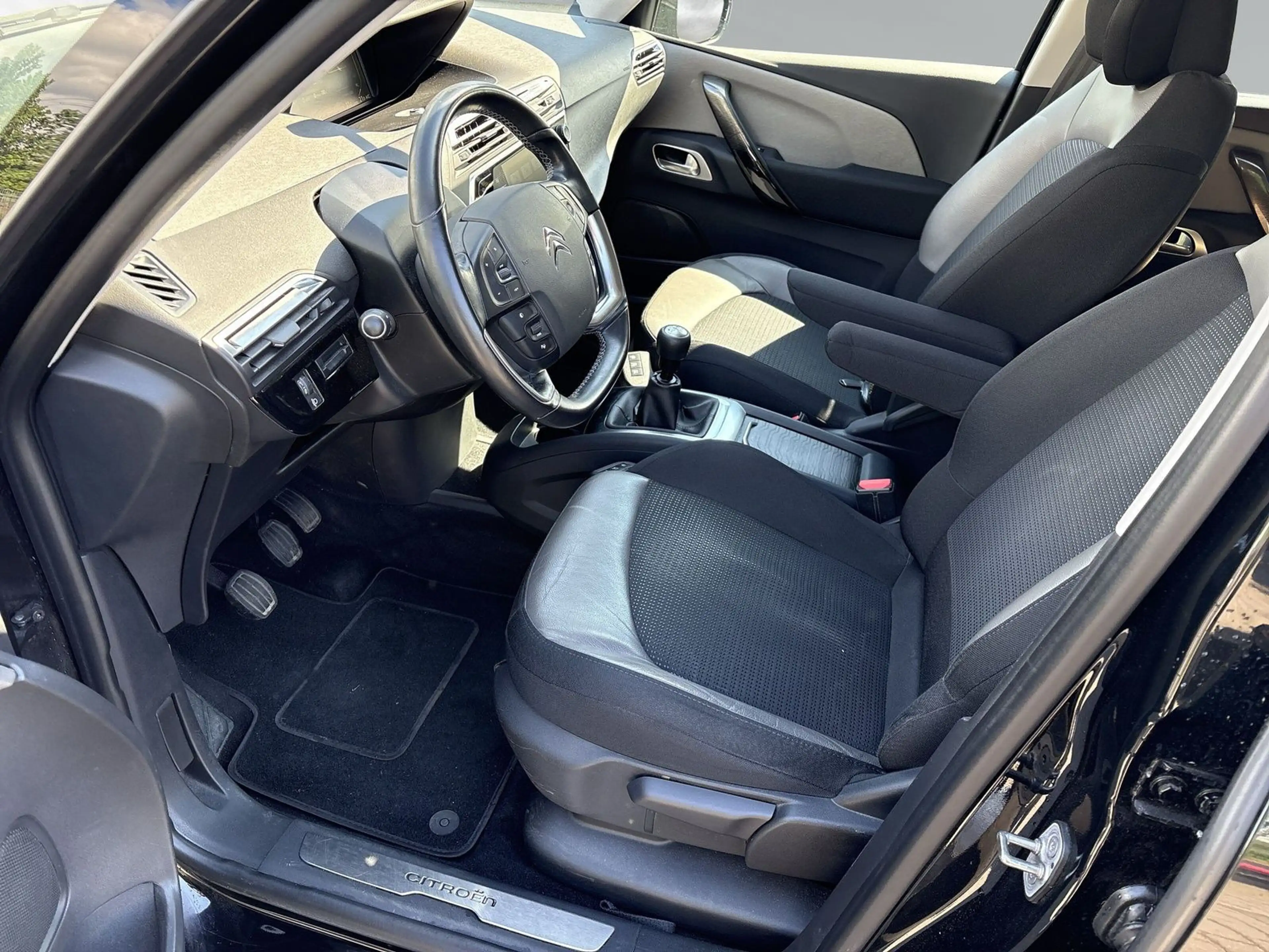 Citroen C4 Picasso C4 PICASSO +SHZ+NAVI+KAMERA+PDC+TOTWINKEL+SPUR++ — photo 8