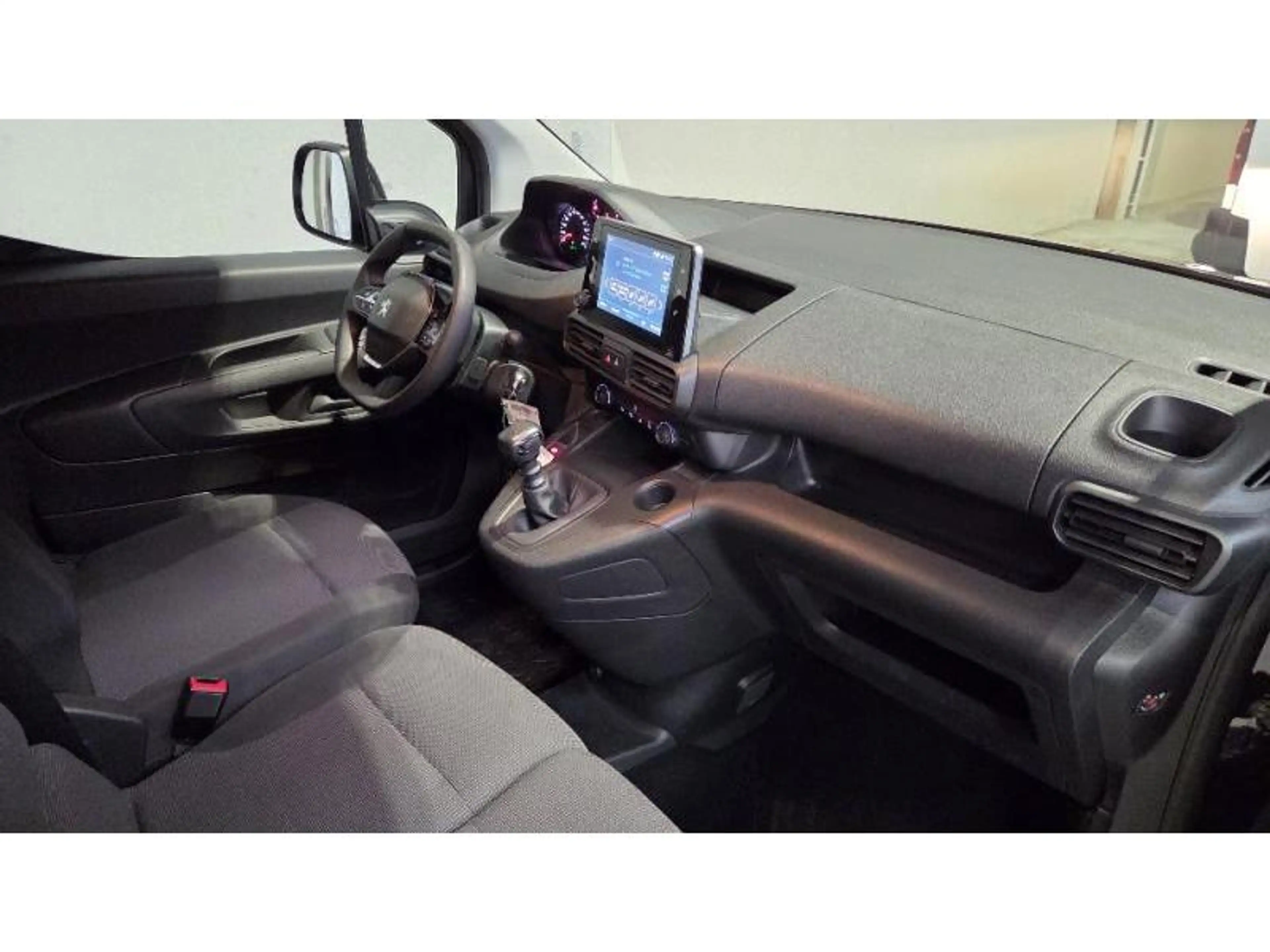 Peugeot Partner Premium — photo 2