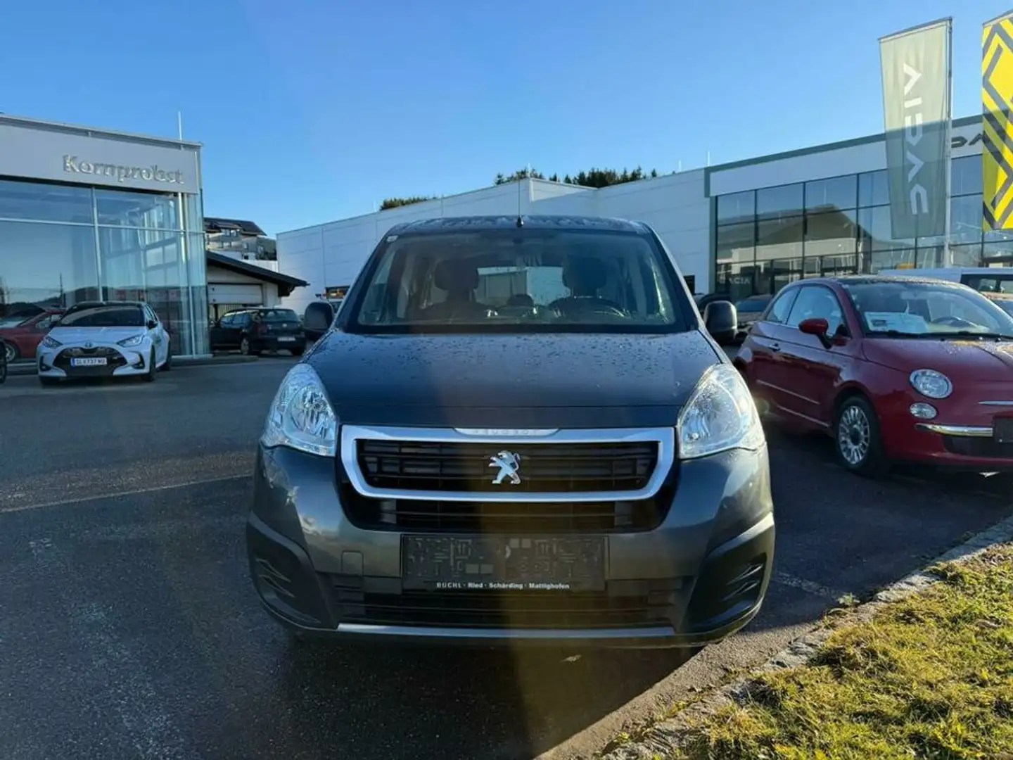 Peugeot Partner Tepee Active Grau - 1