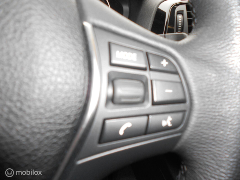 BMW 118 1-serie 118i Executive Automaat — photo 17