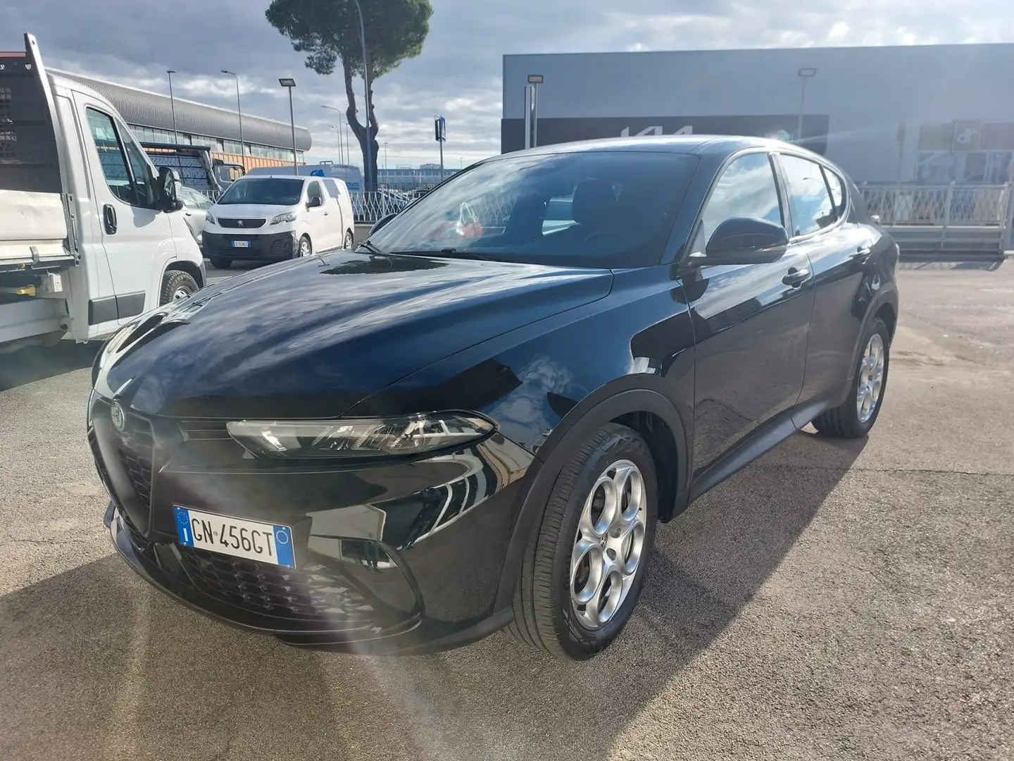 Alfa Romeo Tonale Tonale 1.6 Sprint 130cv Zwart - 1