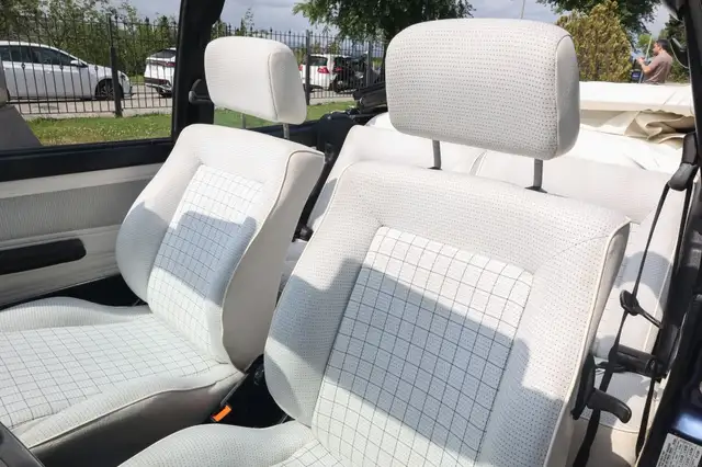 Volkswagen Golf view 12