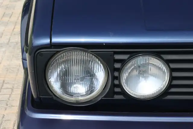 Volkswagen Golf view 4