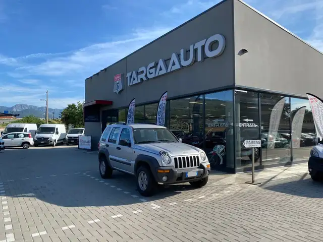 Jeep Cherokee 2.5 crd Sport