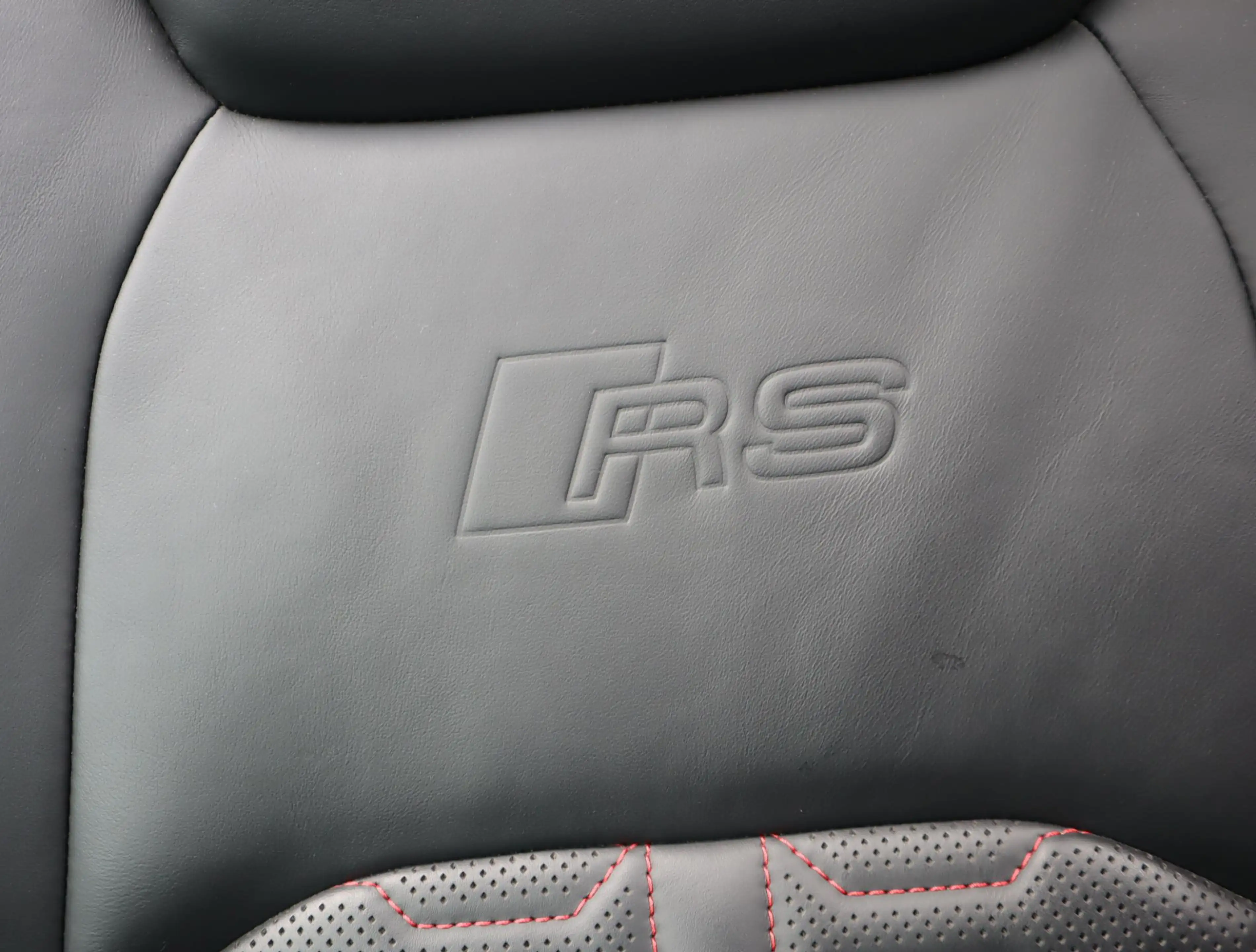 Audi RS6 A6 Avant TFSI quattro | Keramisch | Pano | Carbon — photo 9