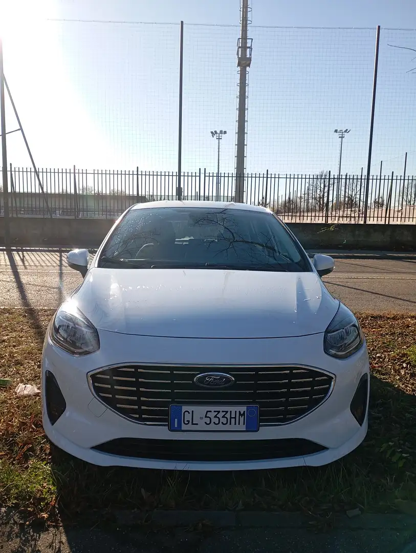 Ford Fiesta Fiesta VII 2022 5p 5p 1.1 Titanium Gpl 75cv Blanco - 1