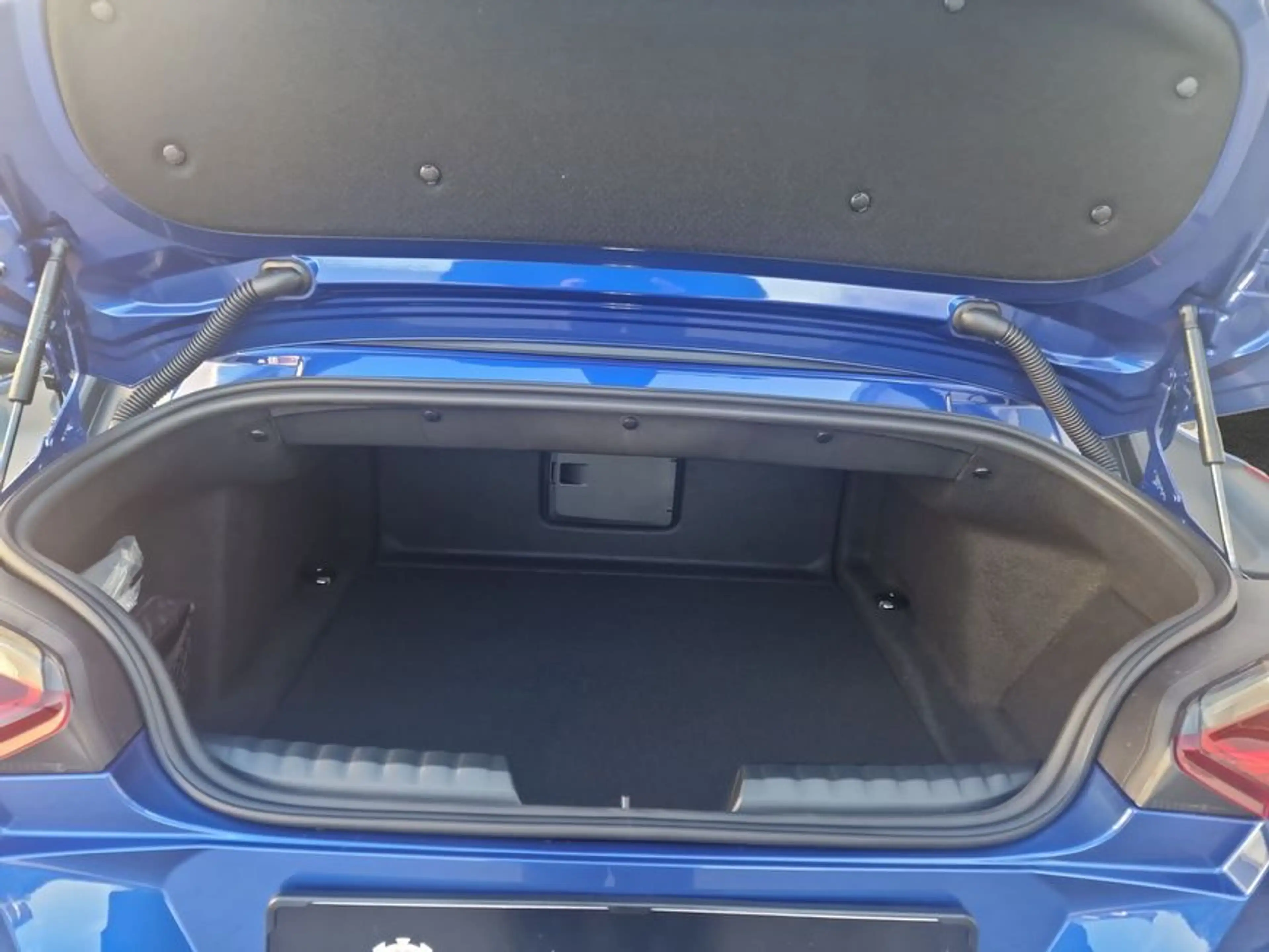 BMW Z4 sDrive20i 145 kW, 2-türig — photo 10