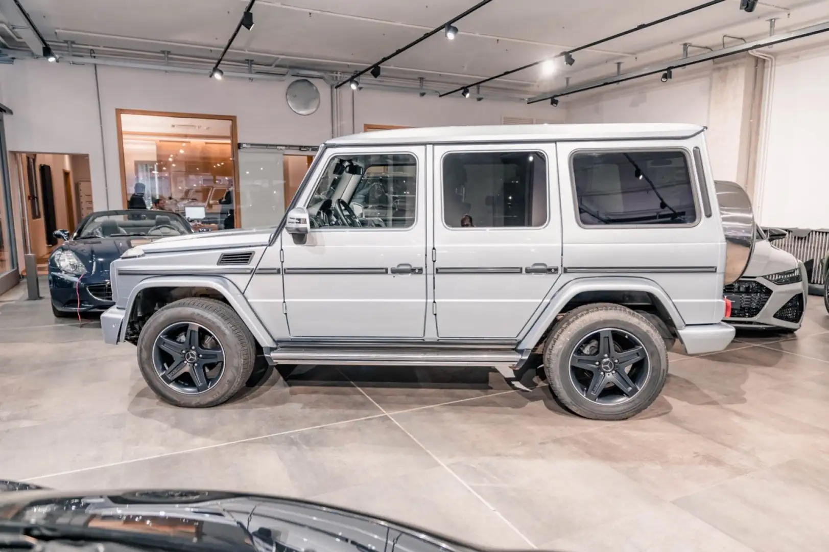 Mercedes-Benz G 350 d S.W.*VENTILATI*RADAR*MULTICONTOUR*HARMAN KARDON Argento - 2