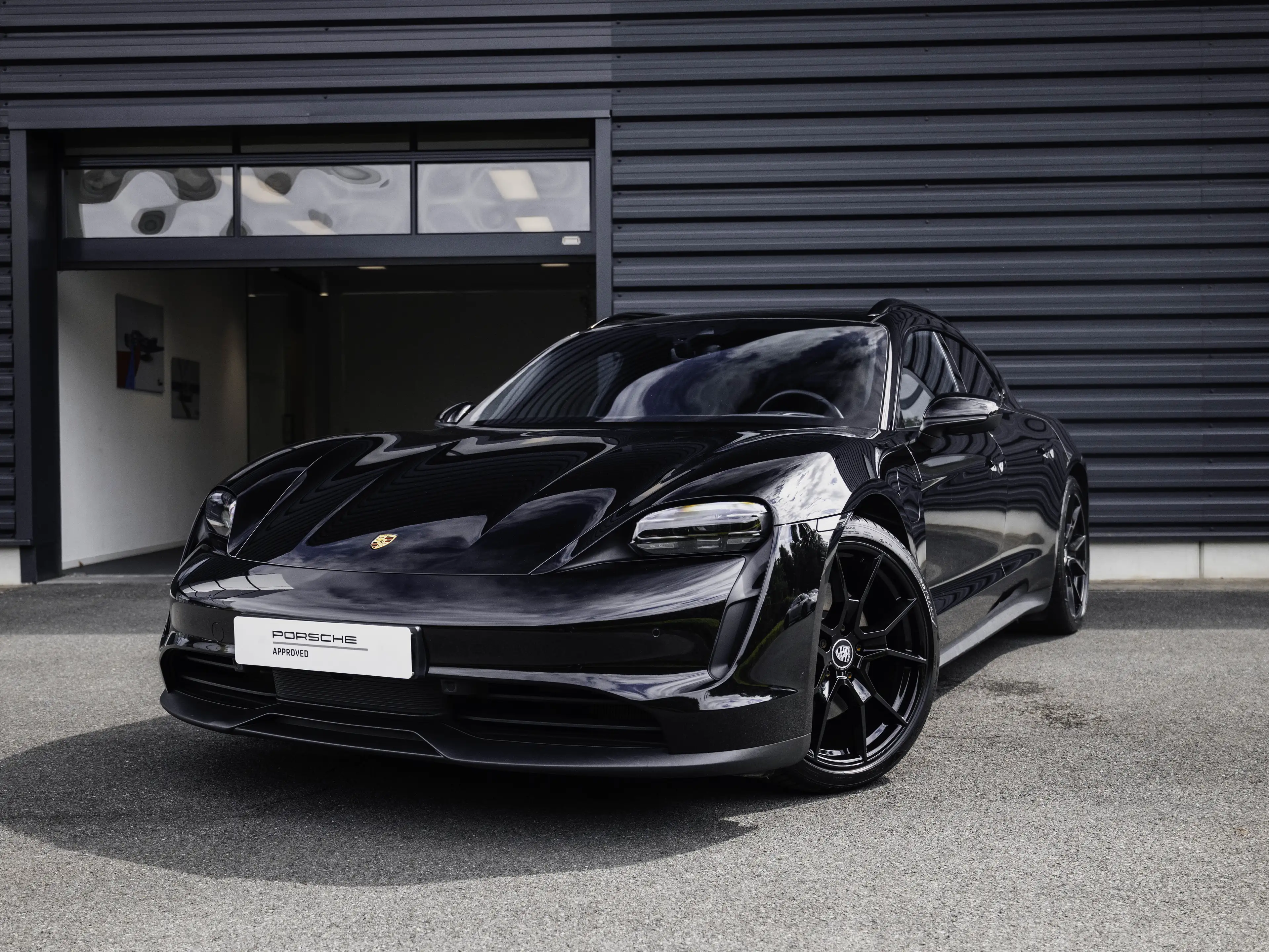 Porsche Taycan Taycan Sport Turismo 93.4 kWh | Approved