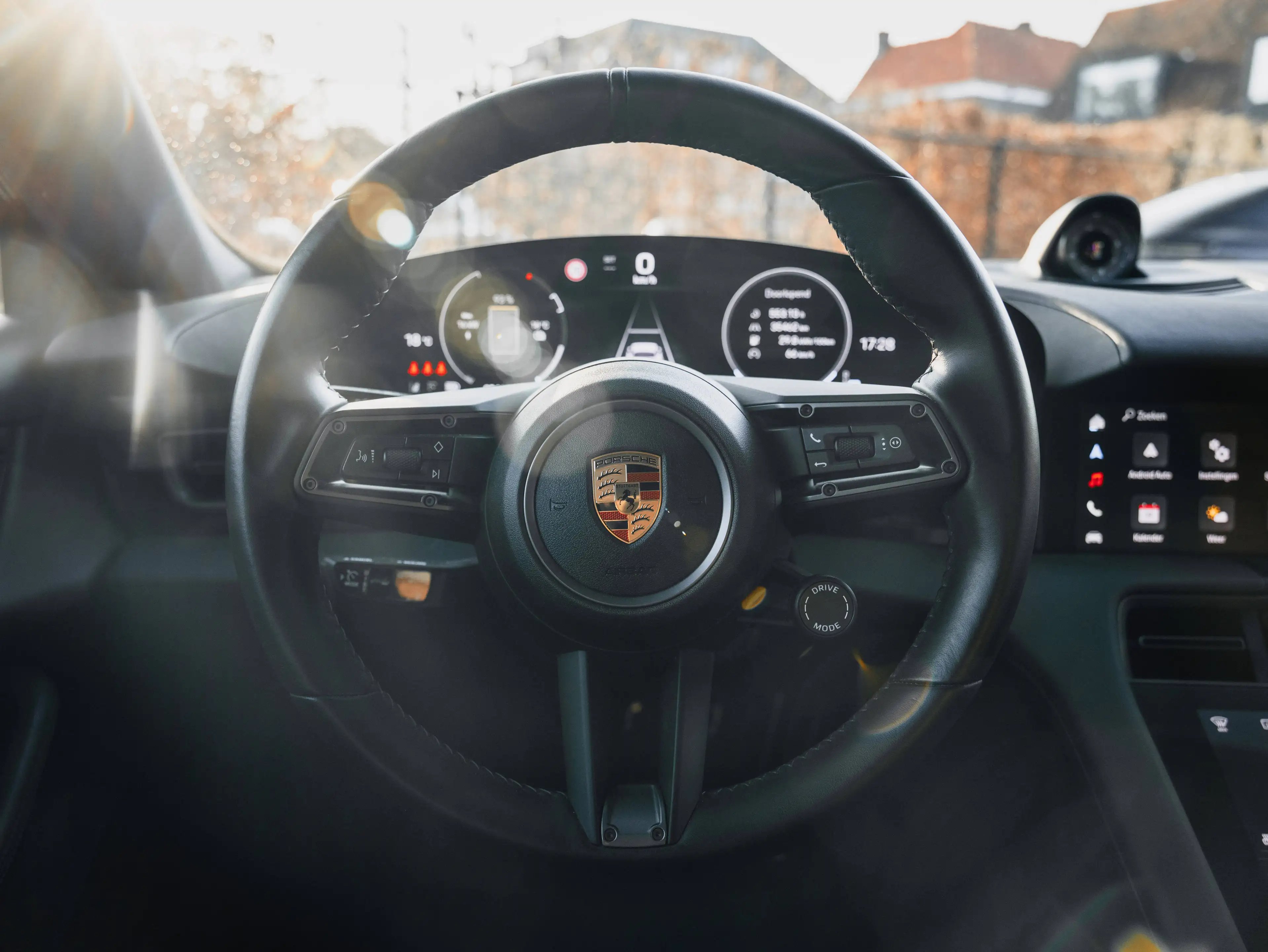 Porsche Taycan Taycan Sport Turismo 93.4 kWh | Approved — photo 15