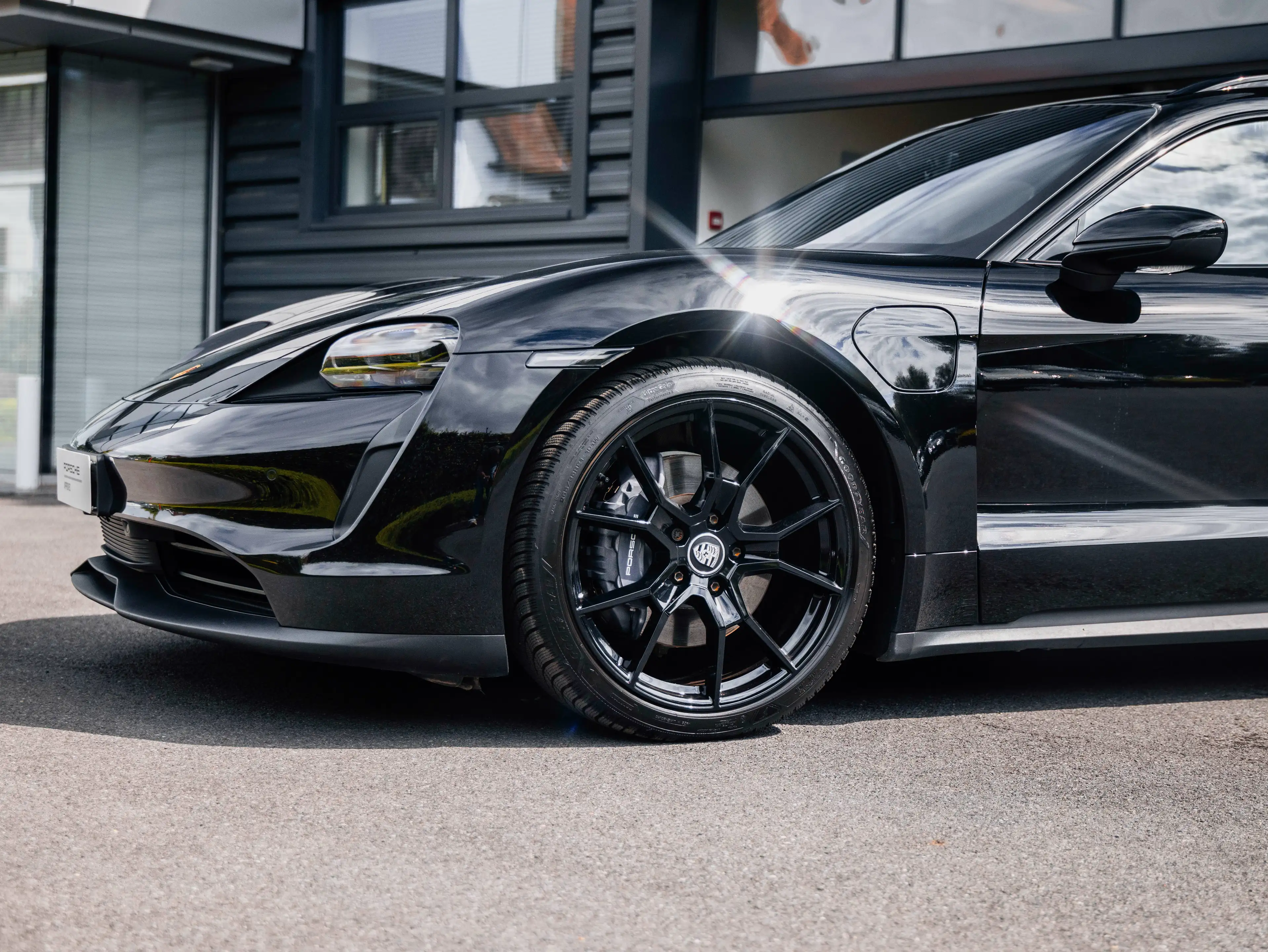 Porsche Taycan Taycan Sport Turismo 93.4 kWh | Approved — photo 7
