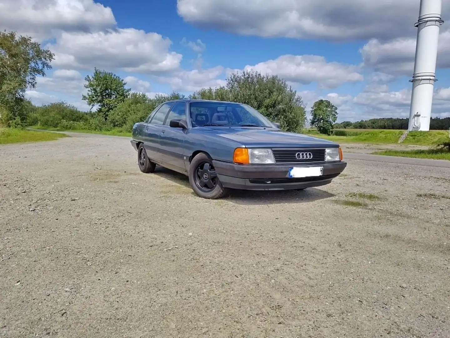 Audi 100 2.0 E Blau - 1