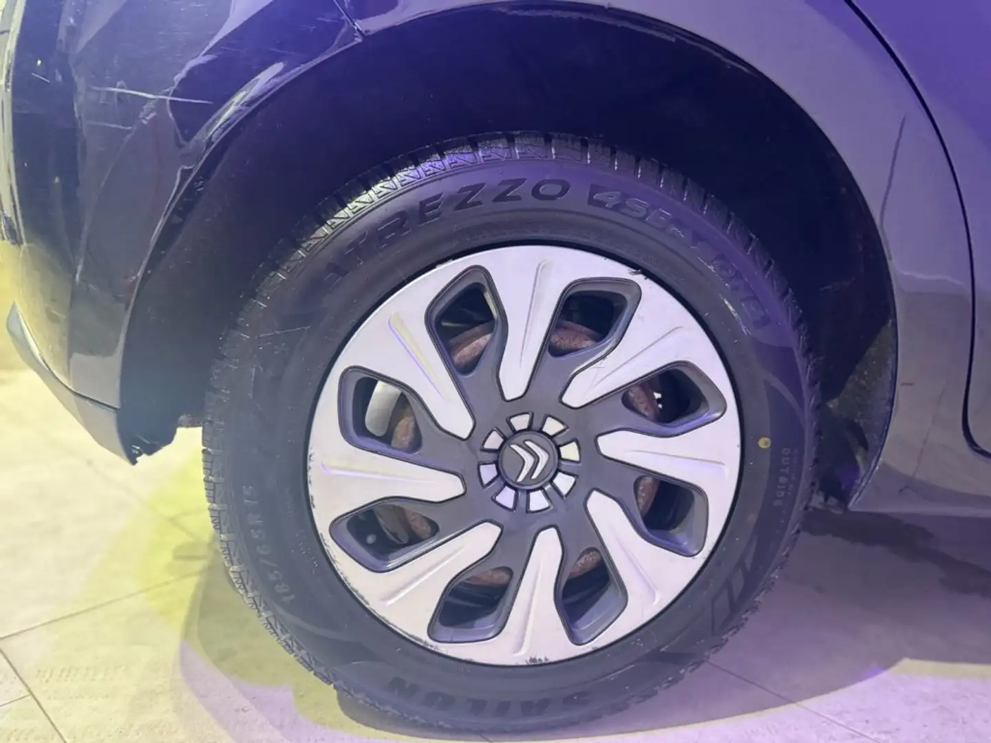 Citroen C3 BlueHDi 75 Exclusive Schwarz - 2