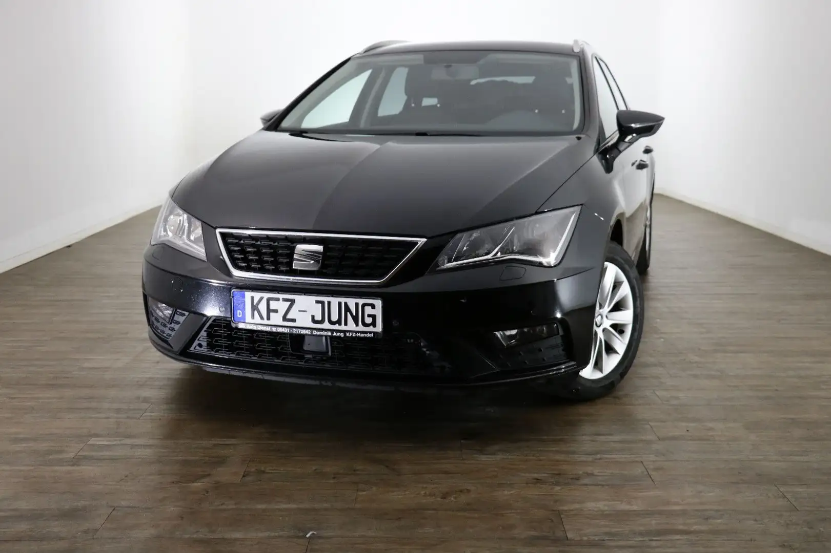 SEAT Leon Leon ST Style *PDC*Winter*HU/AU neu uvm.* Schwarz - 1