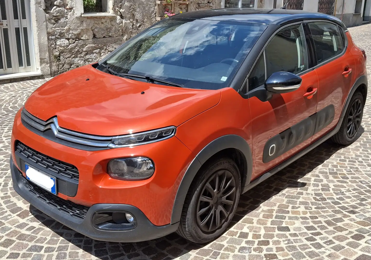 Citroen C3 C3 III 2017 1.2 puretech Shine 82cv Arancione - 1