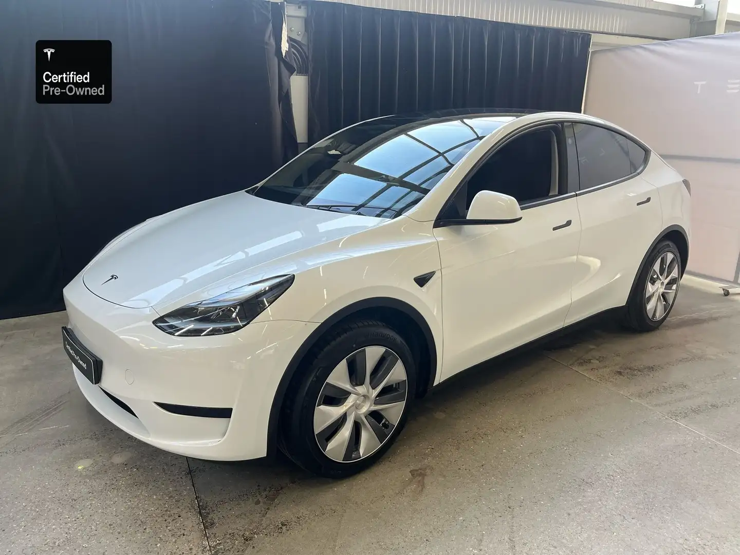 Tesla Model Y RWD/Certified Pre owned/Trekhaak Wit - 1