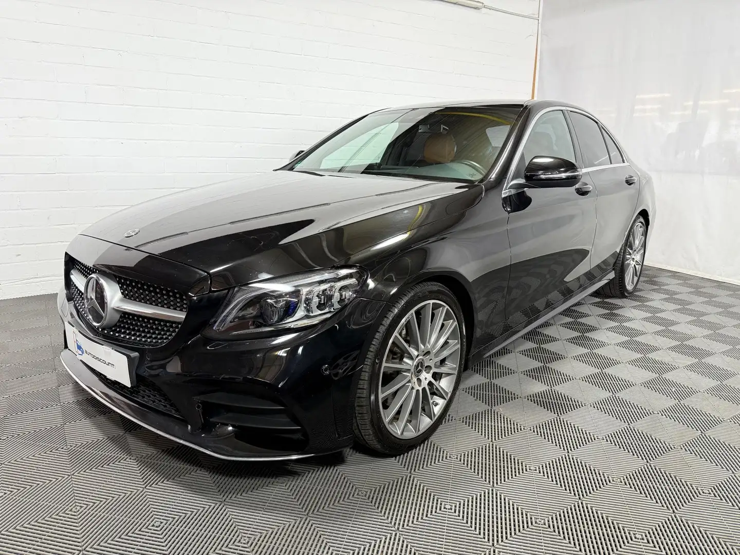 Mercedes-Benz C 300 AMG Line Burmester Leder LED RFK SHZ 19" 190 kW... Schwarz - 1