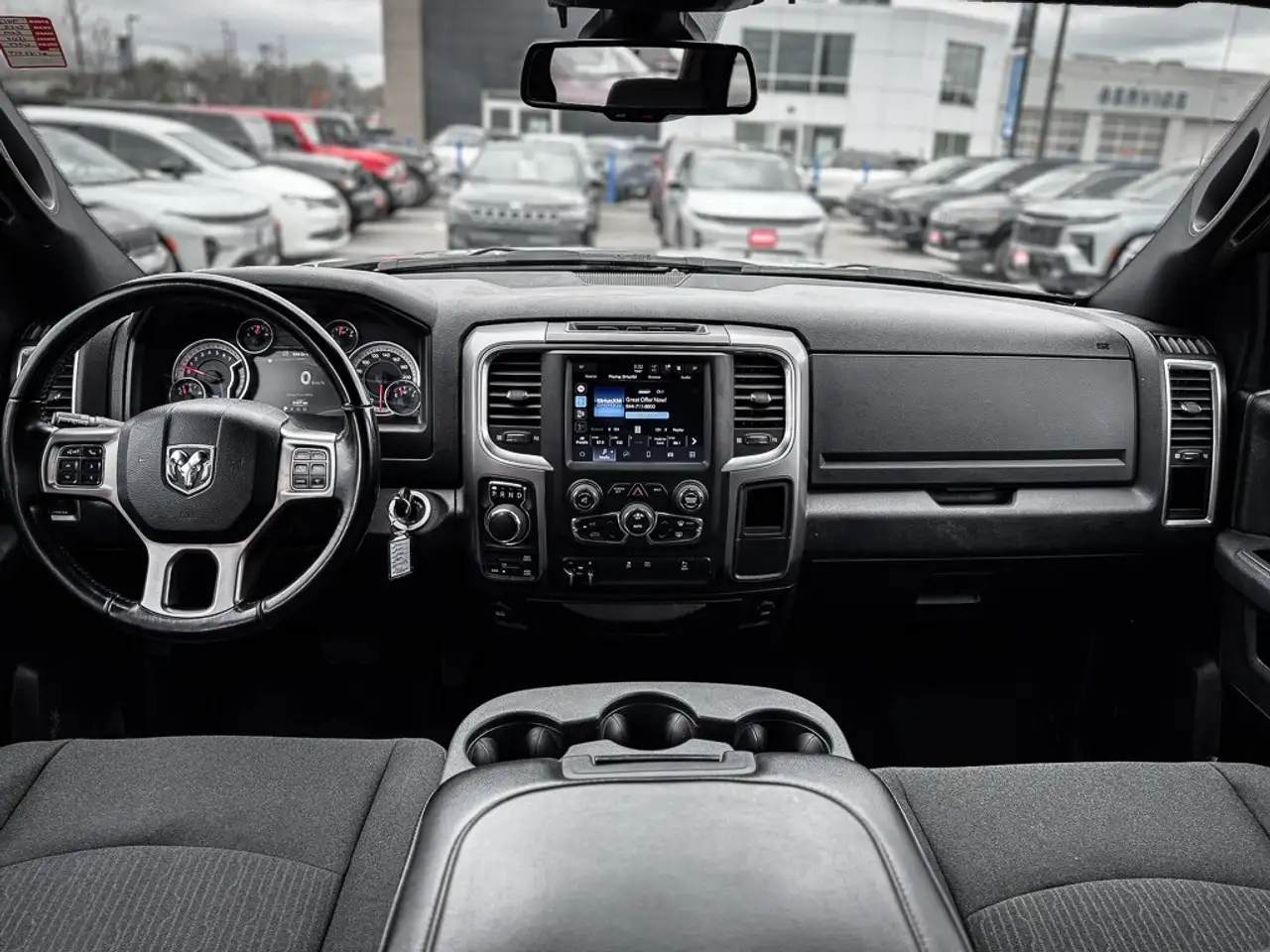 RAM 1500 снимка RAM 1500