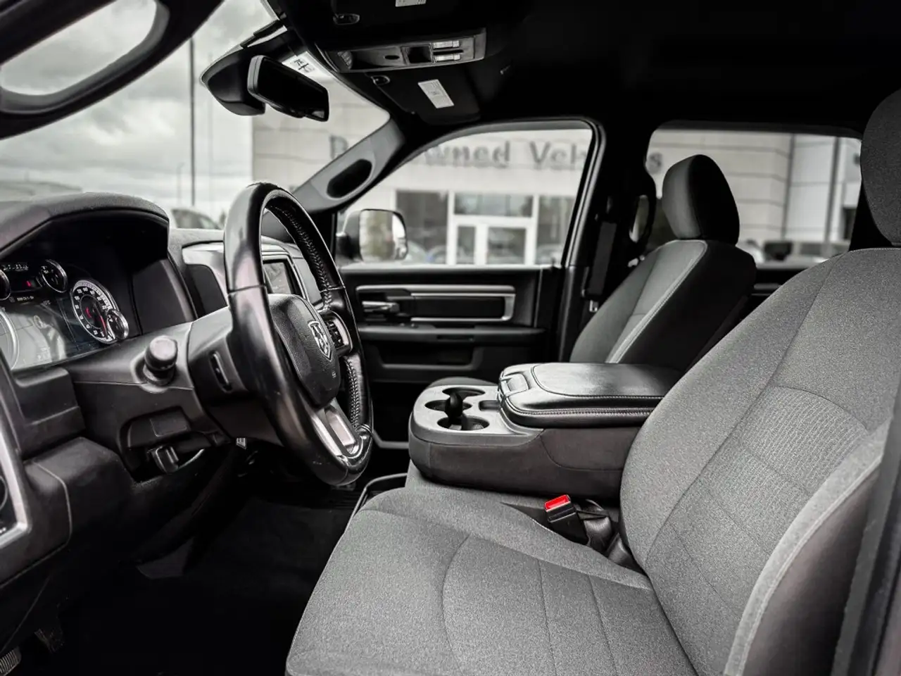 RAM 1500 снимка RAM 1500