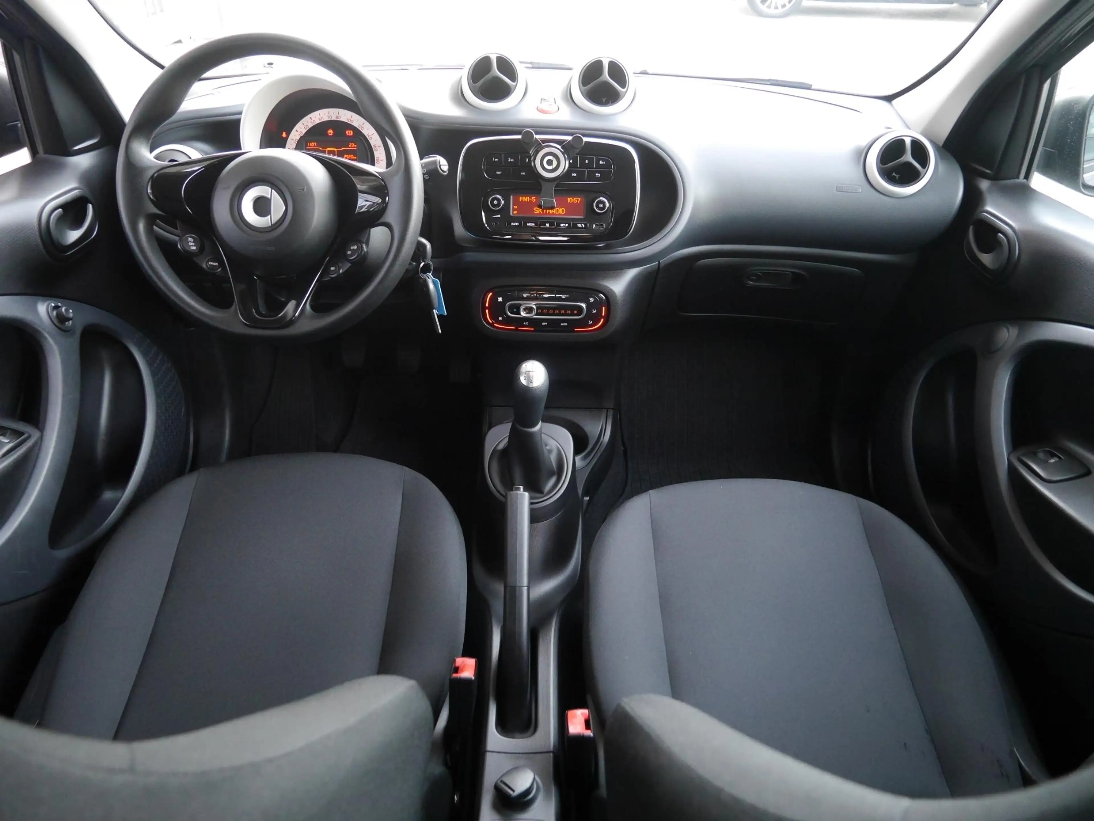 smart forFour 1.0 Business Solution | Cruise control | Climate c — photo 7