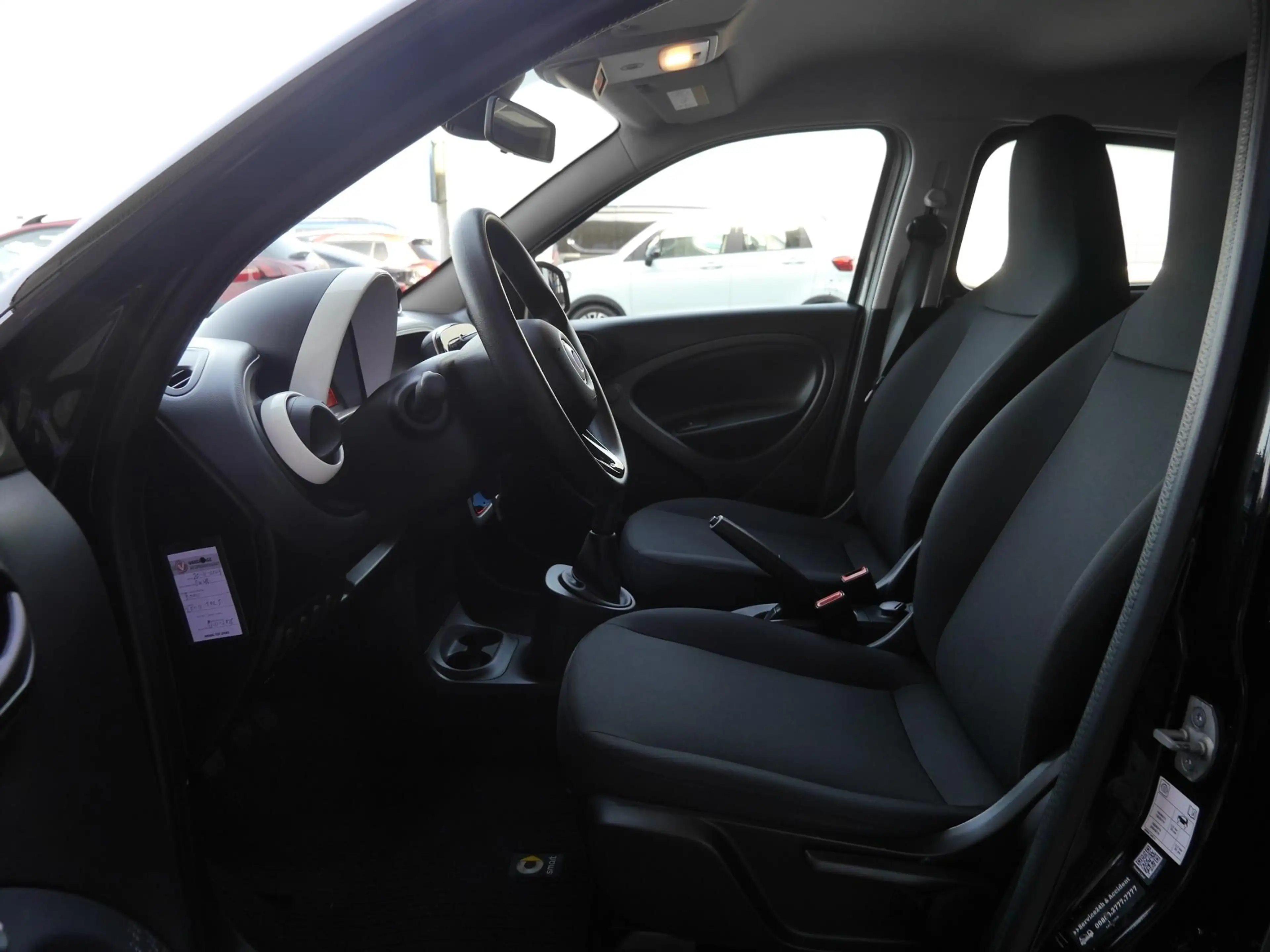 smart forFour 1.0 Business Solution | Cruise control | Climate c — photo 9