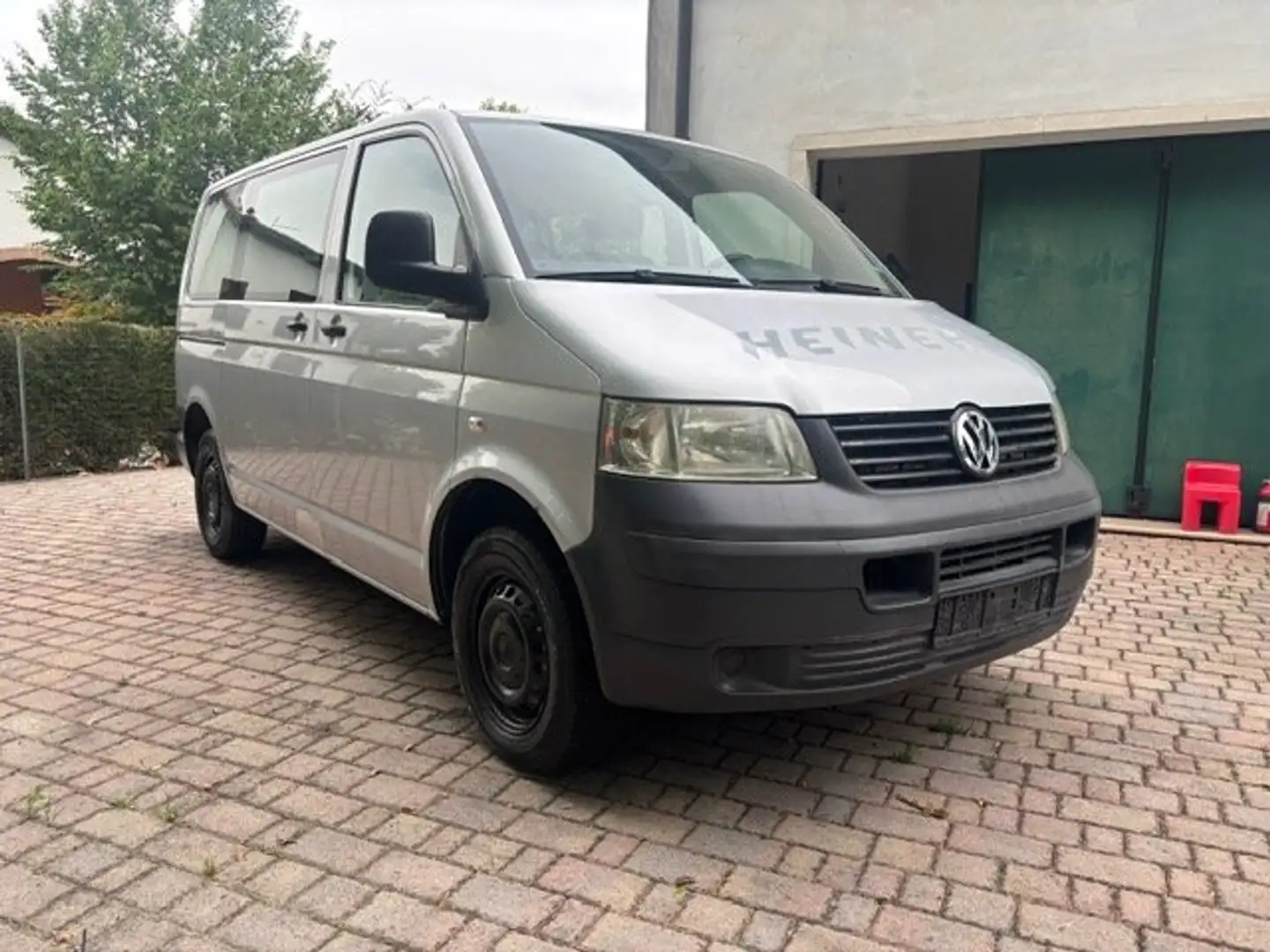 Volkswagen T5 Multivan 2.5 tdi Comfortline climatronic 130cv 9 posti Zilver - 2