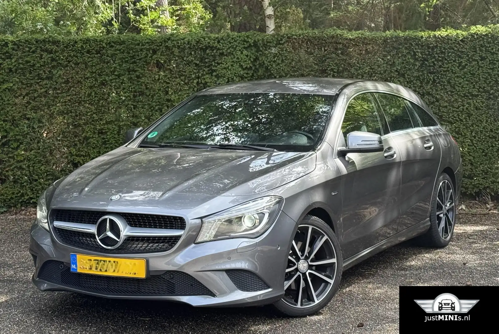 Mercedes-Benz CLA Shooting Brake NAV BI XENON 18 INCH TREKHAAK Grijs - 1
