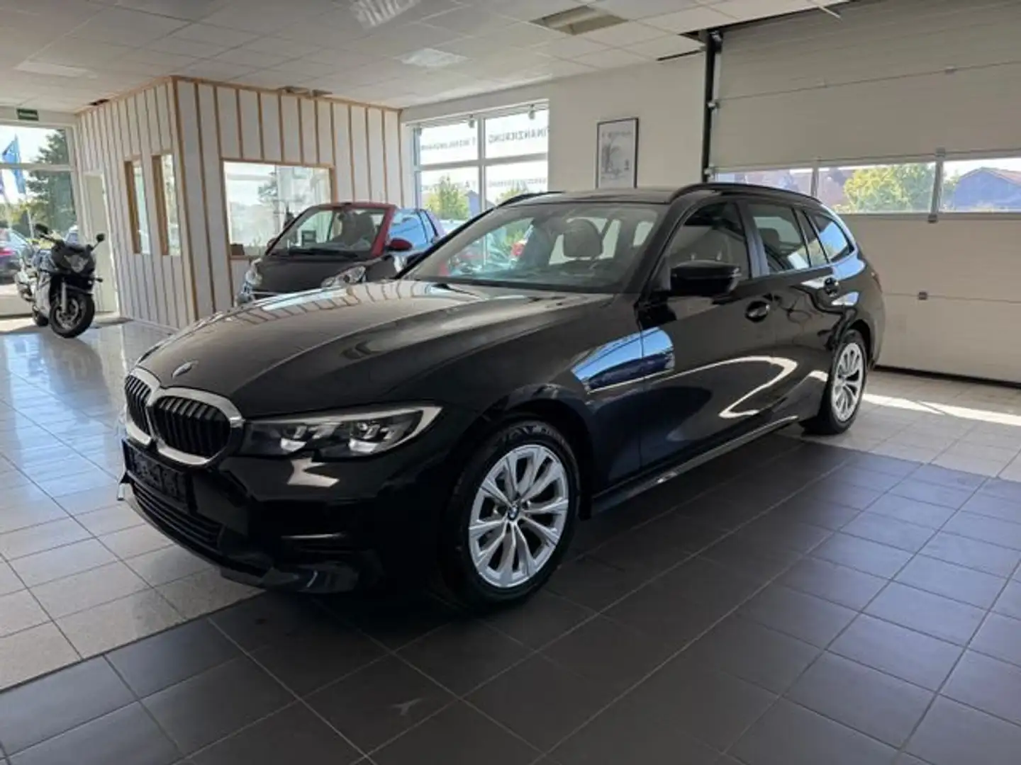 BMW 318 BMW 318 d Advantage/Garantie/TÜV+Service neu Schwarz - 1