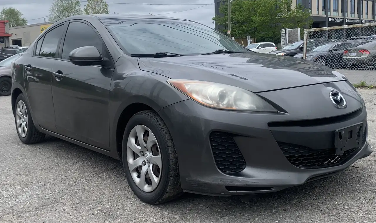 Mazda 3 снимка Mazda 3