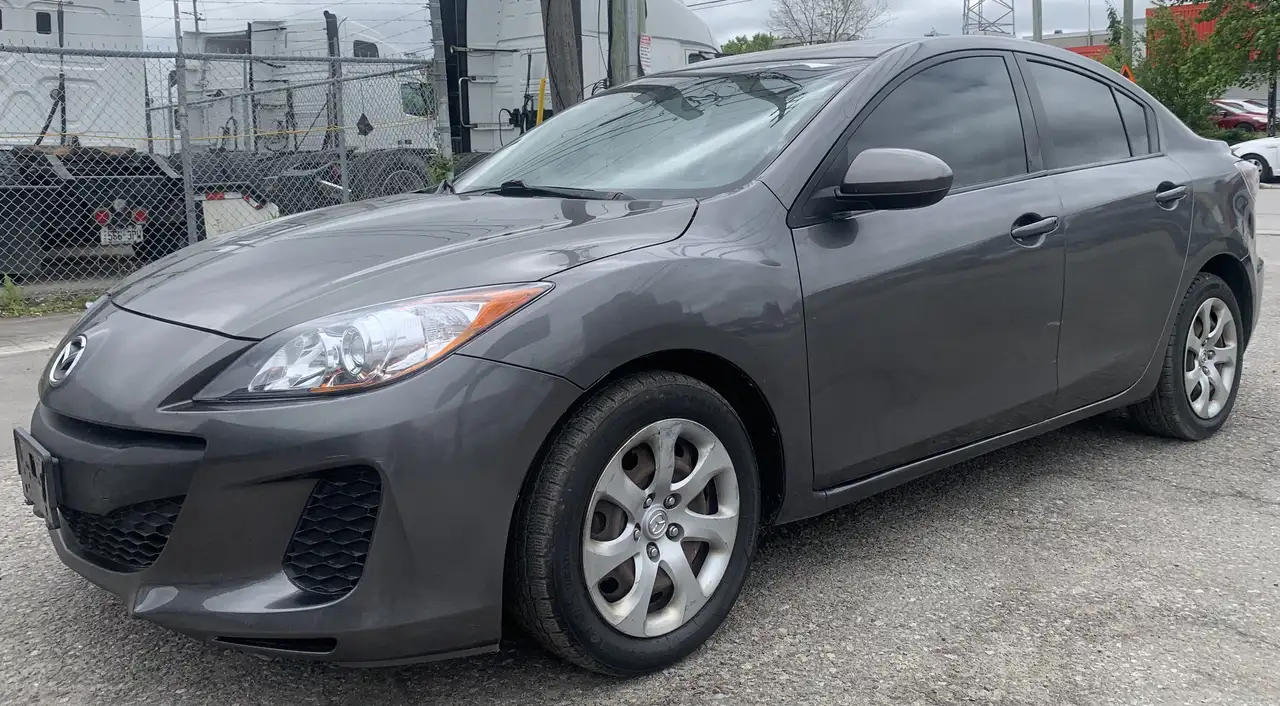 Mazda 3 снимка Mazda 3