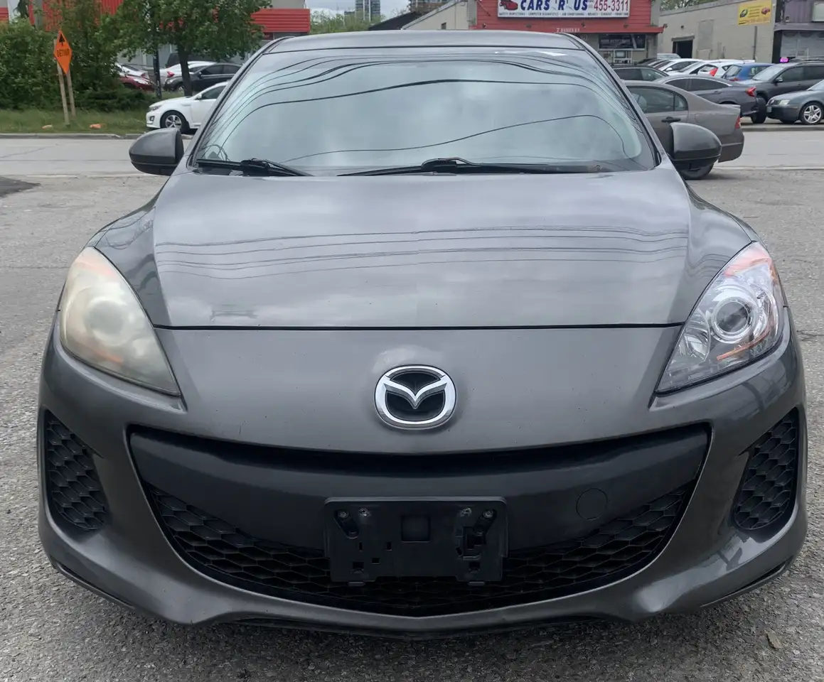 Mazda 3 снимка Mazda 3